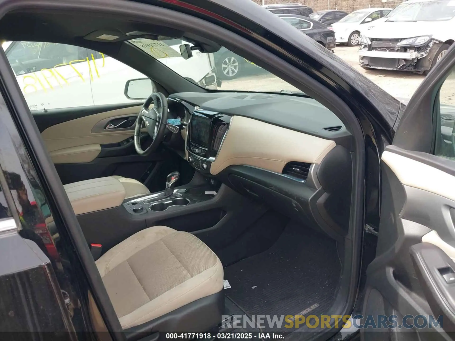5 fotografías del automóvil dañado 1GNEVGKW3NJ141333 CHEVROLET TRAVERSE 2022