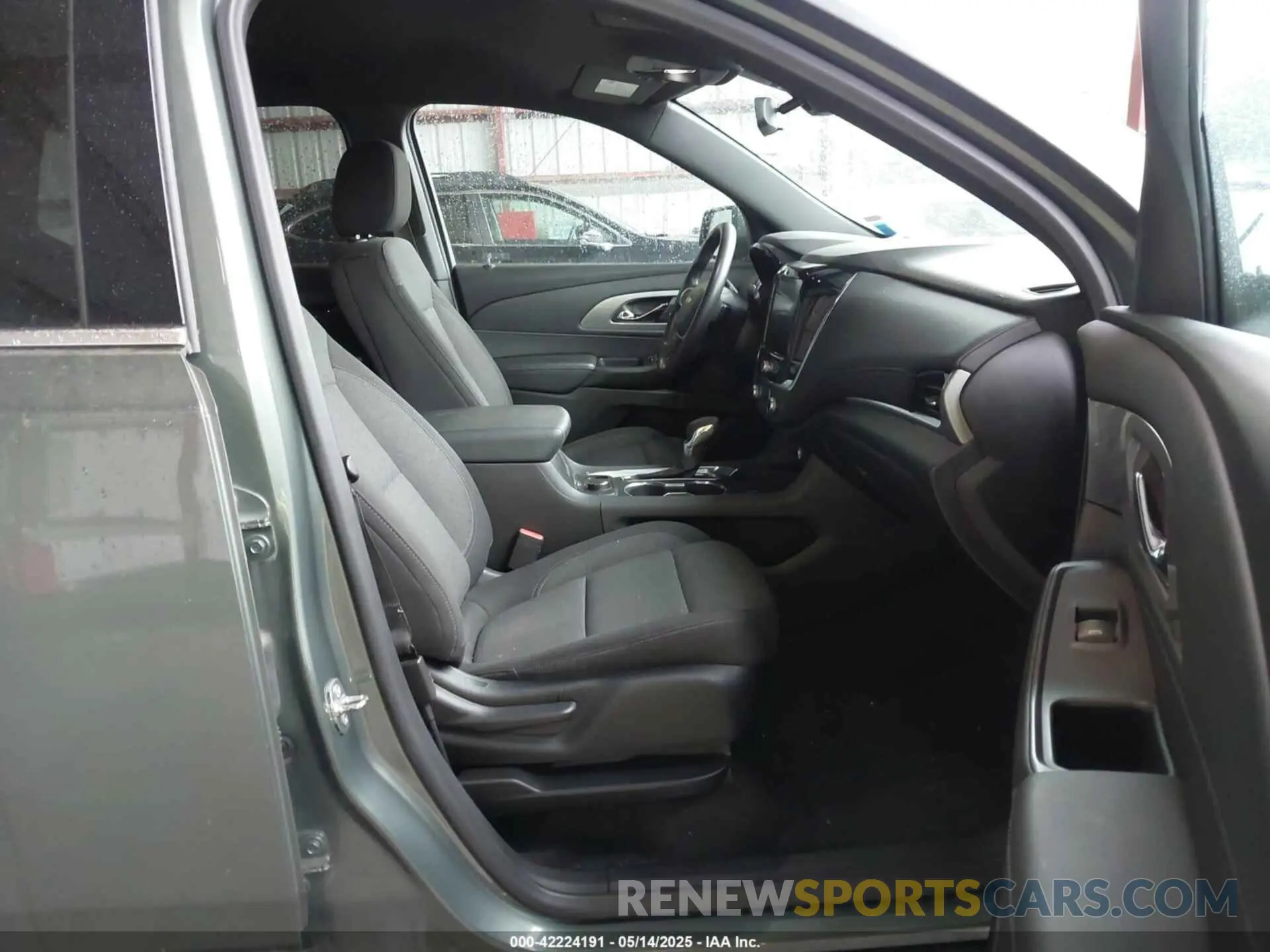 5 fotografías del automóvil dañado 1GNEVGKW5NJ133220 CHEVROLET TRAVERSE 2022
