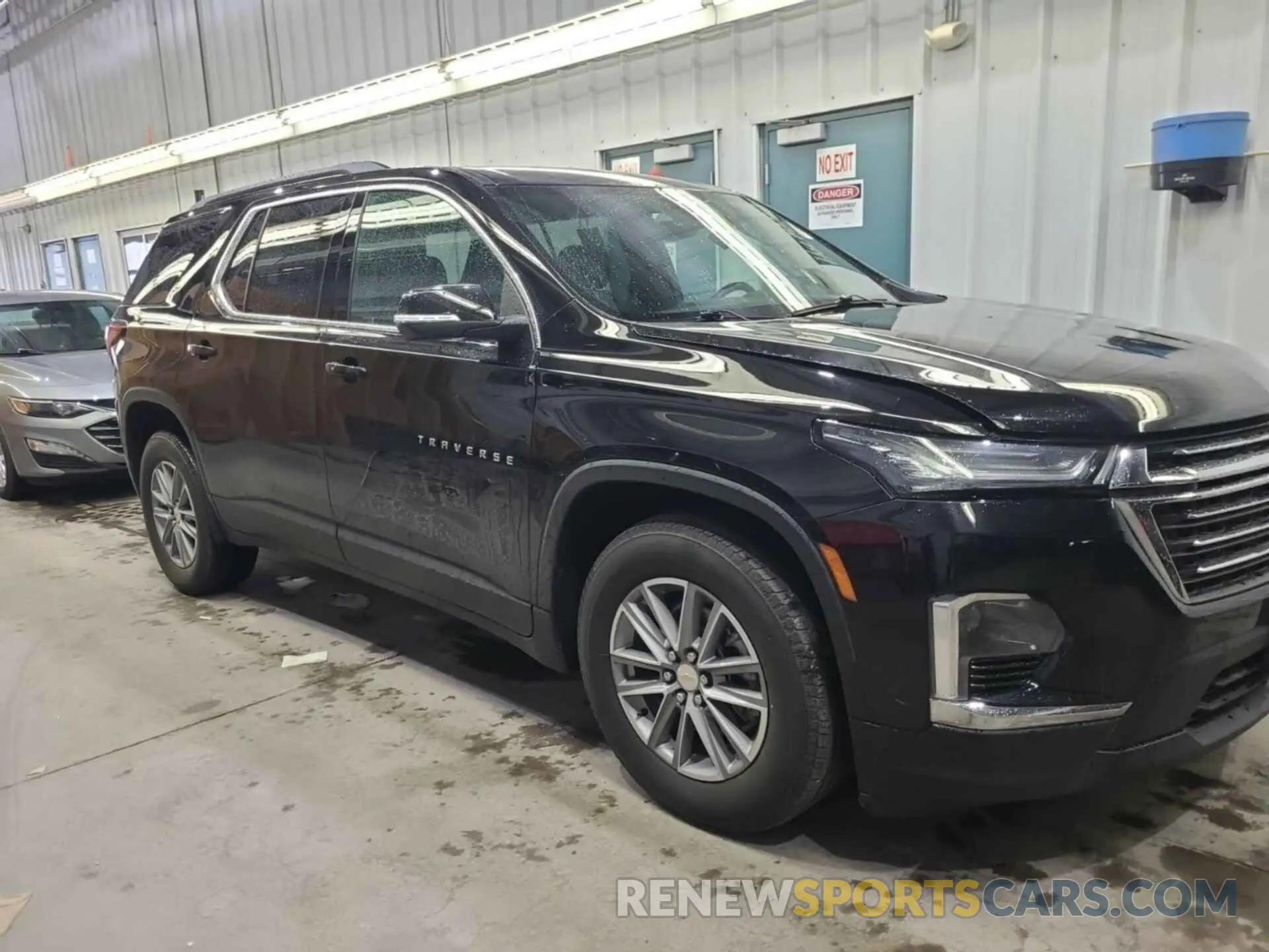 16 fotografías del automóvil dañado 1GNEVGKW6NJ157686 CHEVROLET TRAVERSE 2022