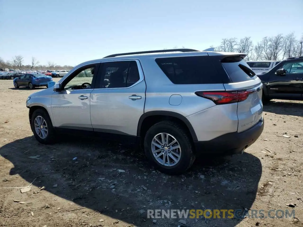 2 fotografías del automóvil dañado 1GNEVGKW7NJ116290 CHEVROLET TRAVERSE 2022