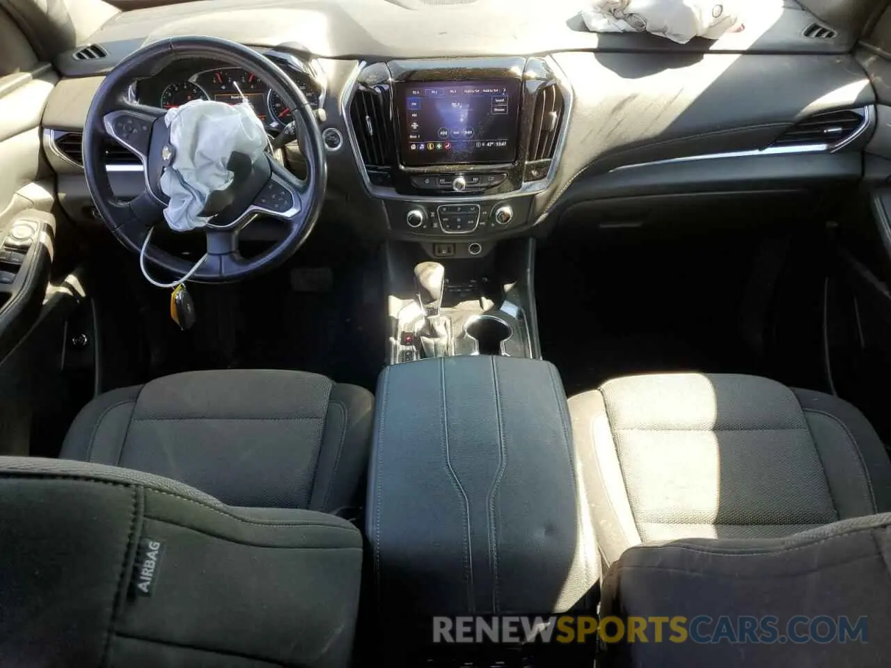 8 fotografías del automóvil dañado 1GNEVGKW7NJ116290 CHEVROLET TRAVERSE 2022