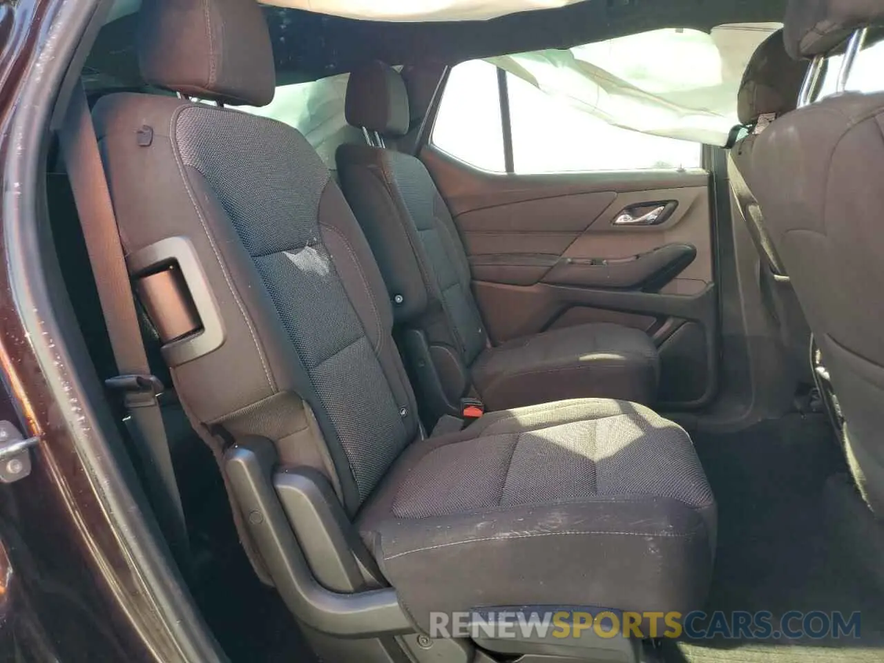 10 fotografías del automóvil dañado 1GNEVGKW7NJ143084 CHEVROLET TRAVERSE 2022
