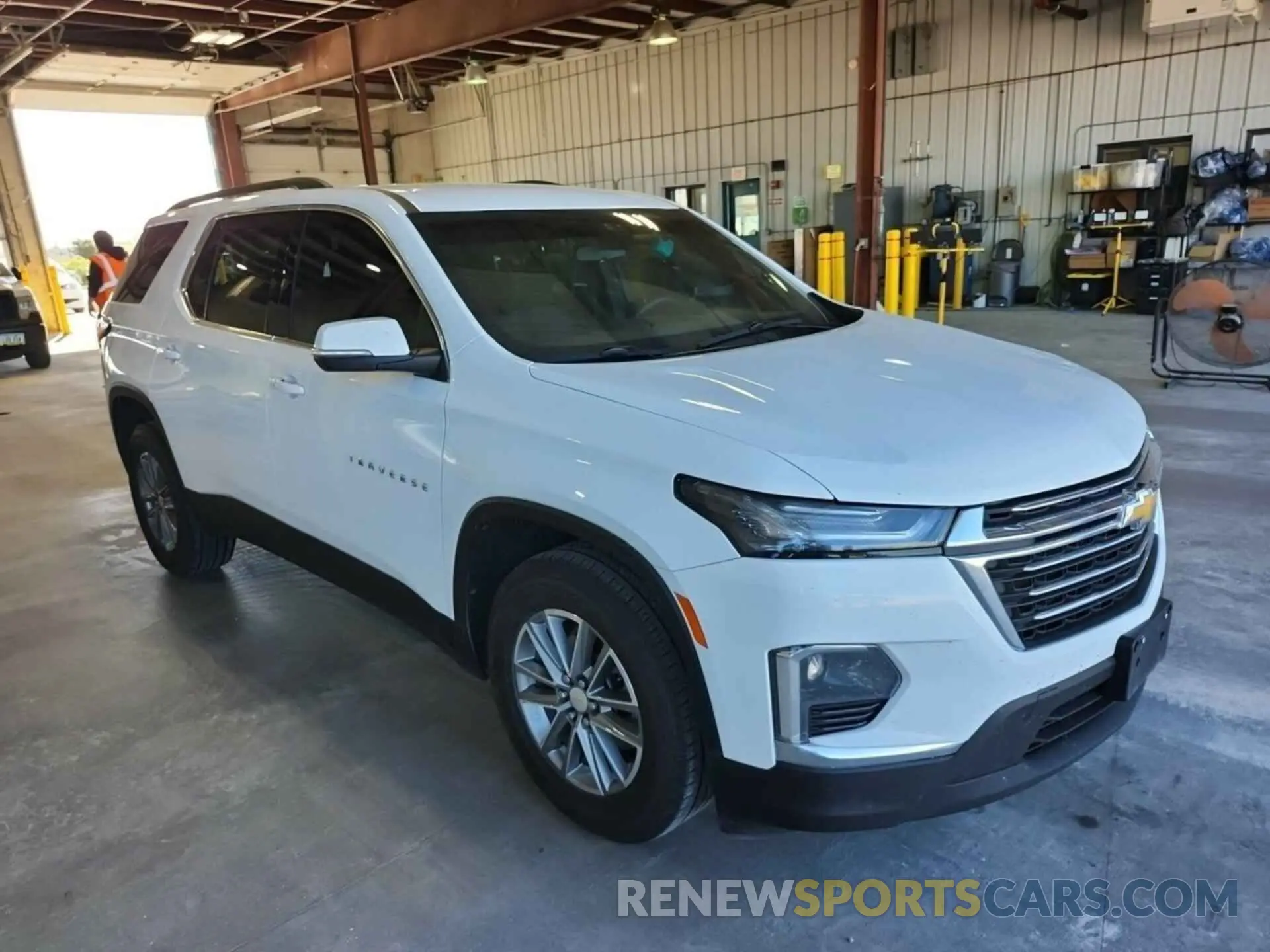 9 fotografías del automóvil dañado 1GNEVGKW8NJ187482 CHEVROLET TRAVERSE 2022