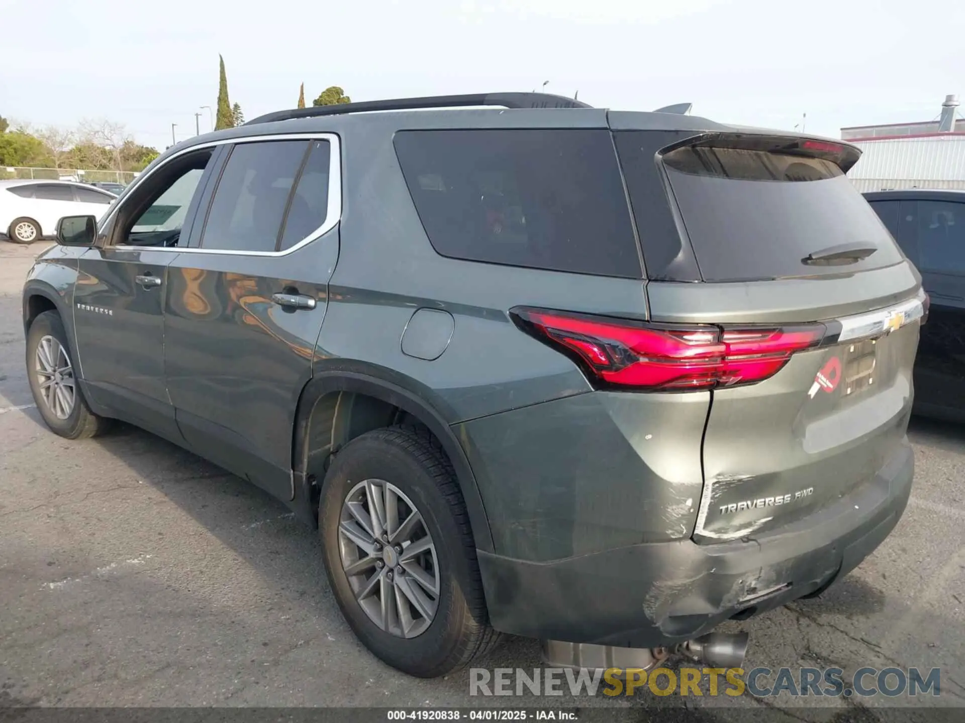 14 fotografías del automóvil dañado 1GNEVGKWXNJ125081 CHEVROLET TRAVERSE 2022