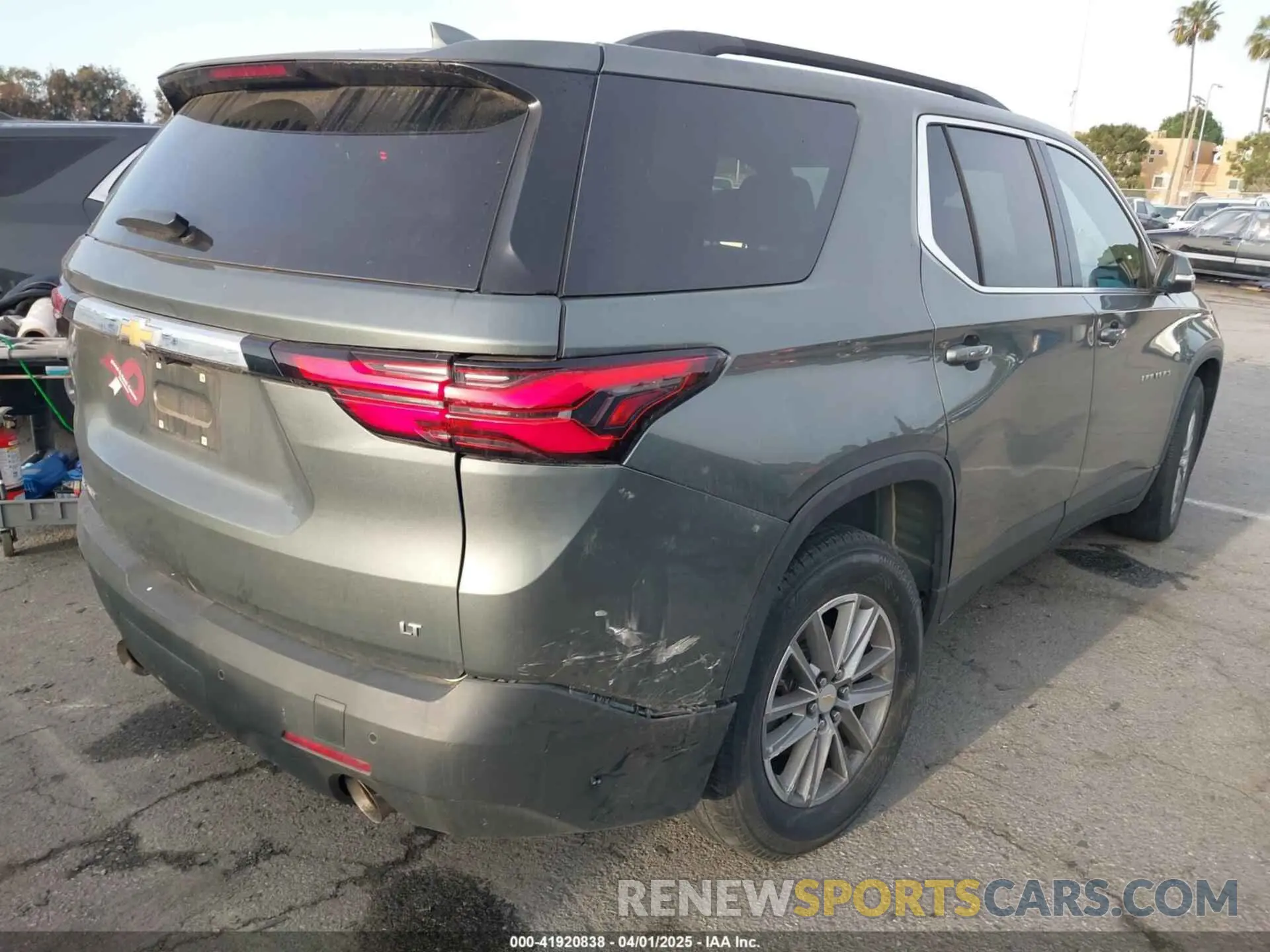 4 fotografías del automóvil dañado 1GNEVGKWXNJ125081 CHEVROLET TRAVERSE 2022