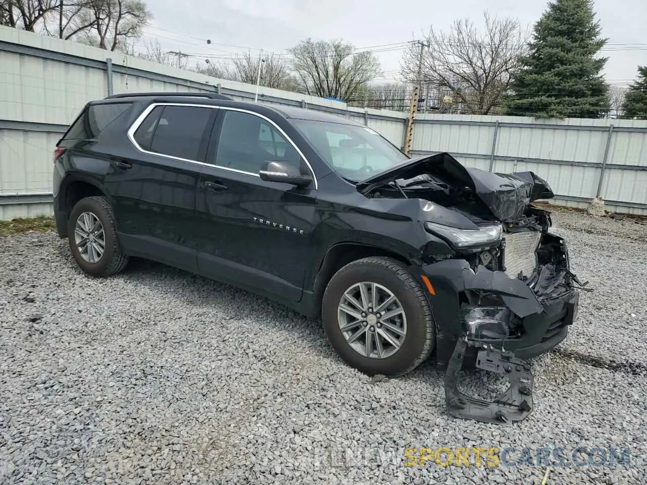 4 fotografías del automóvil dañado 1GNEVHKW3NJ194409 CHEVROLET TRAVERSE 2022