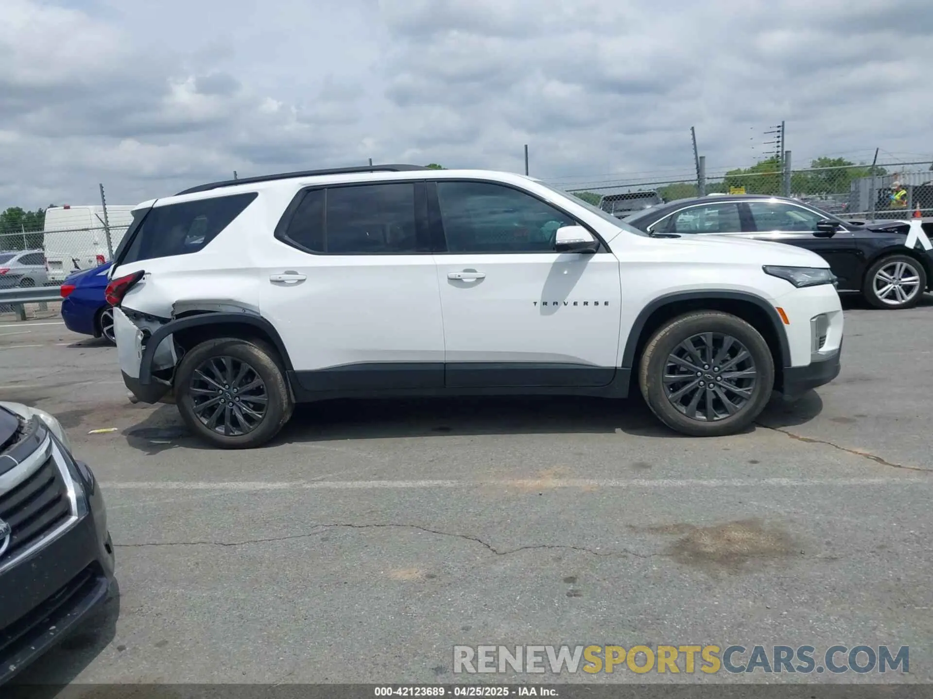 12 fotografías del automóvil dañado 1GNEVJKW9NJ189416 CHEVROLET TRAVERSE 2022