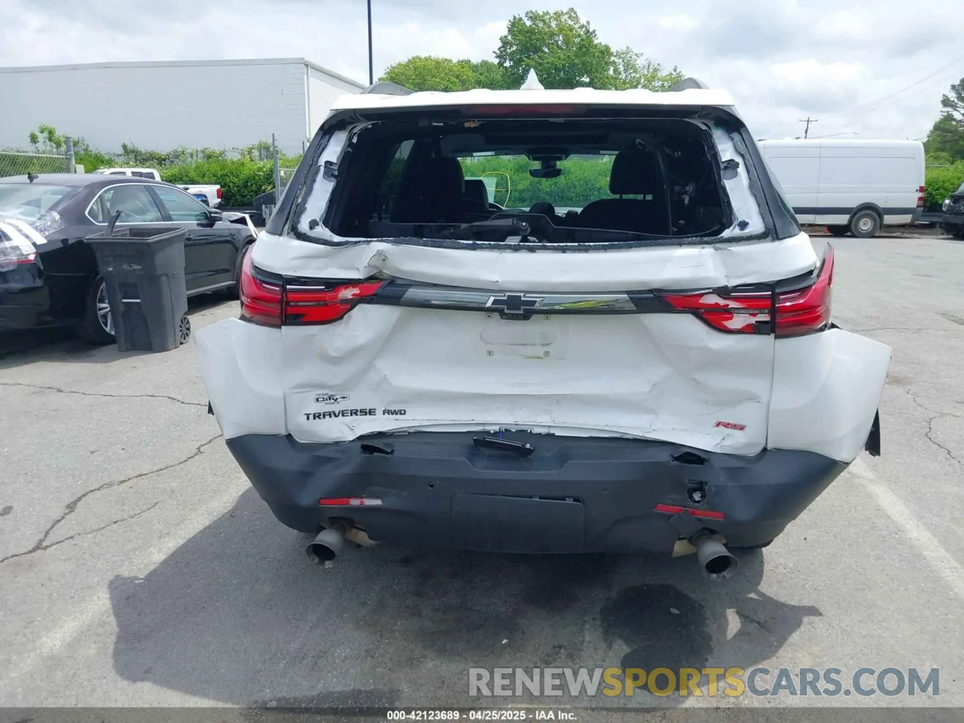 15 fotografías del automóvil dañado 1GNEVJKW9NJ189416 CHEVROLET TRAVERSE 2022