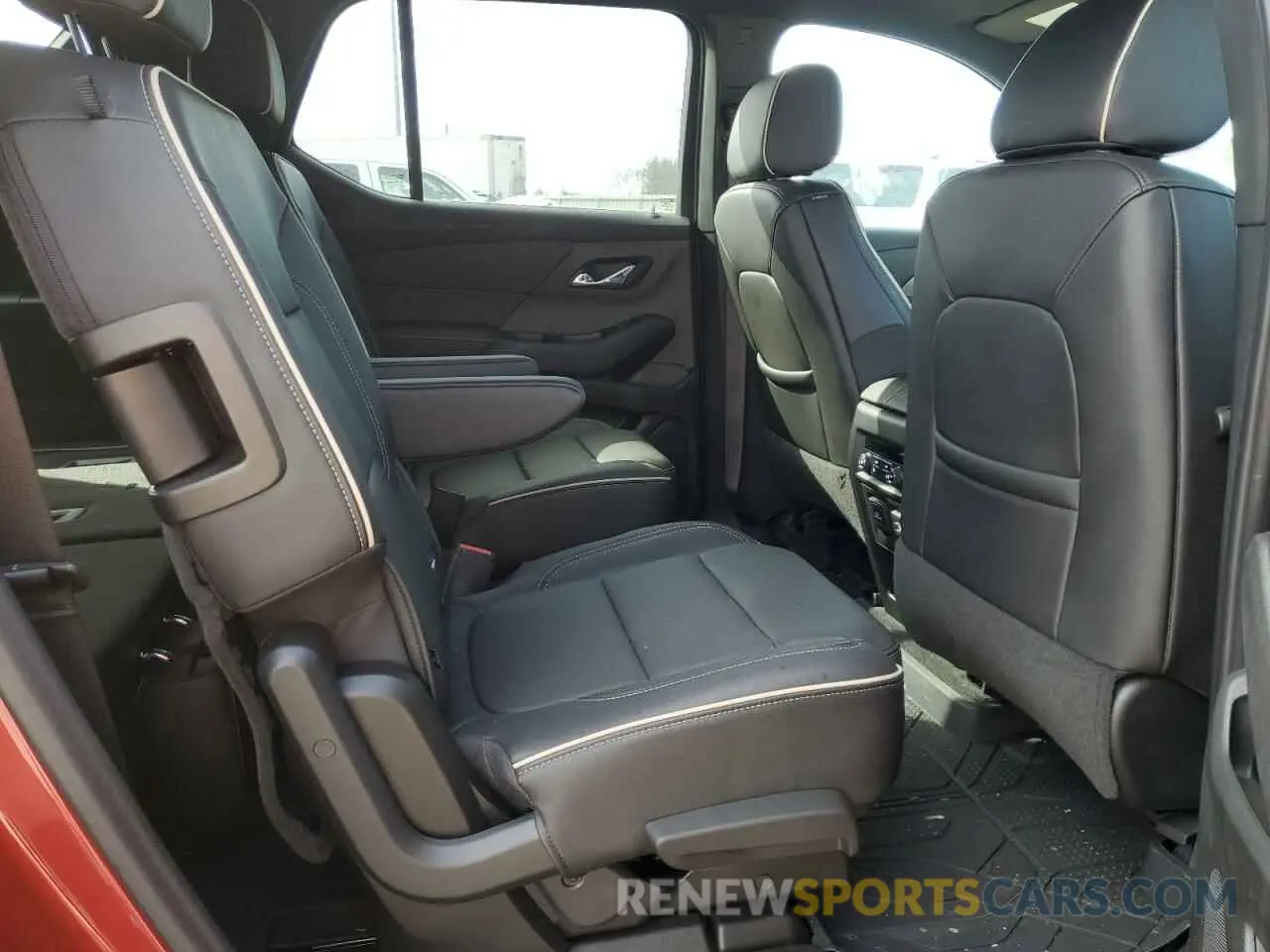 11 fotografías del automóvil dañado 1GNEVKKW2NJ132898 CHEVROLET TRAVERSE 2022