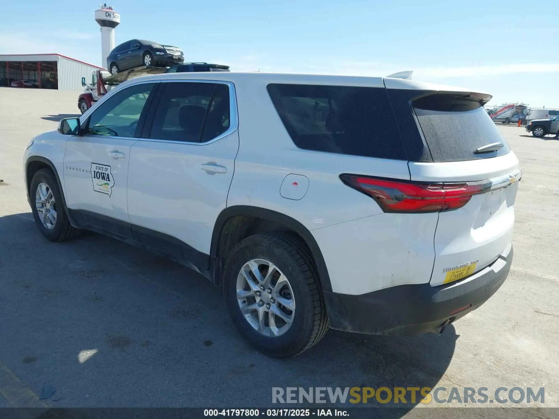 3 fotografías del automóvil dañado 1GNEVLKWXNJ102005 CHEVROLET TRAVERSE 2022