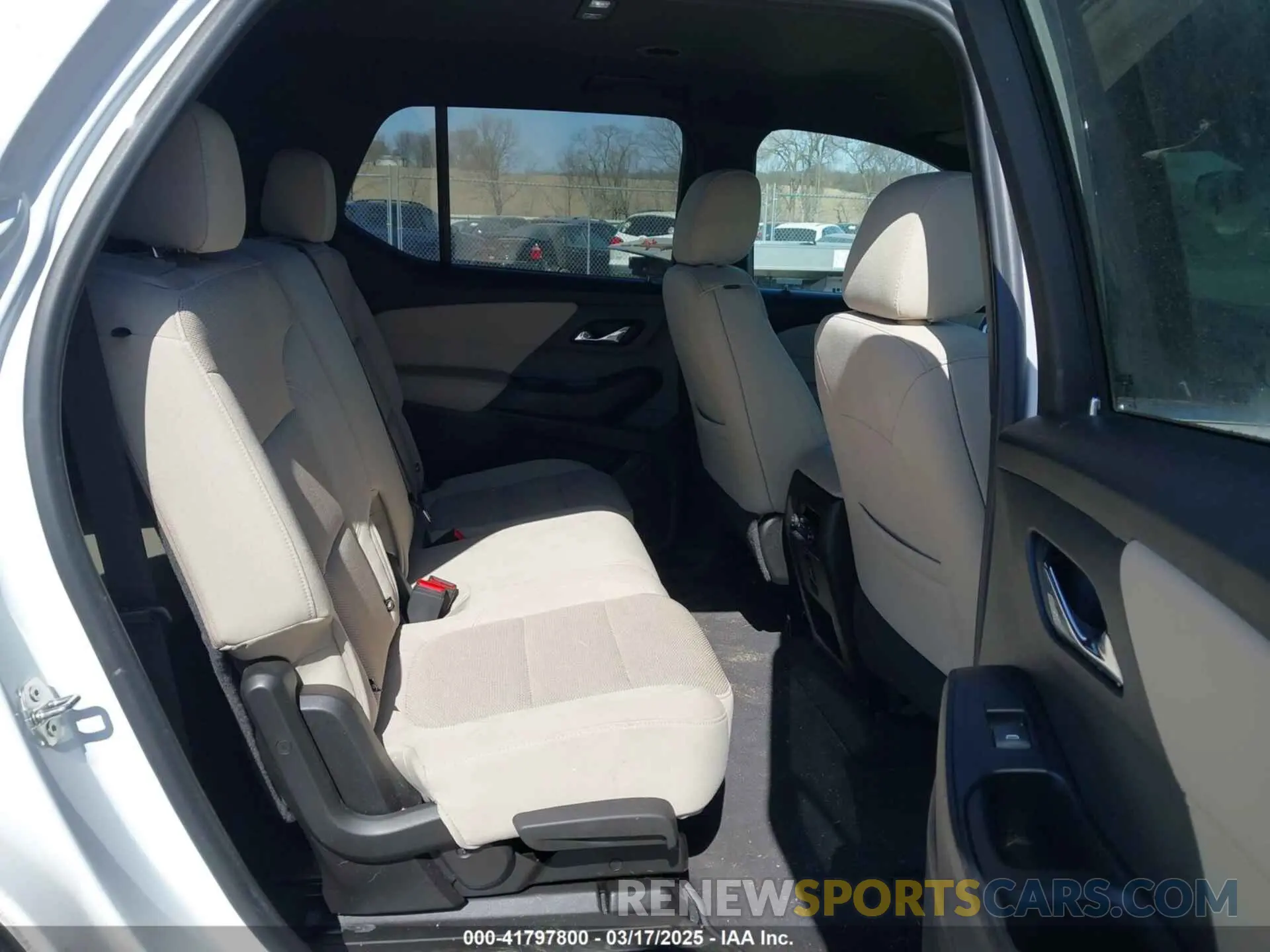 8 fotografías del automóvil dañado 1GNEVLKWXNJ102005 CHEVROLET TRAVERSE 2022