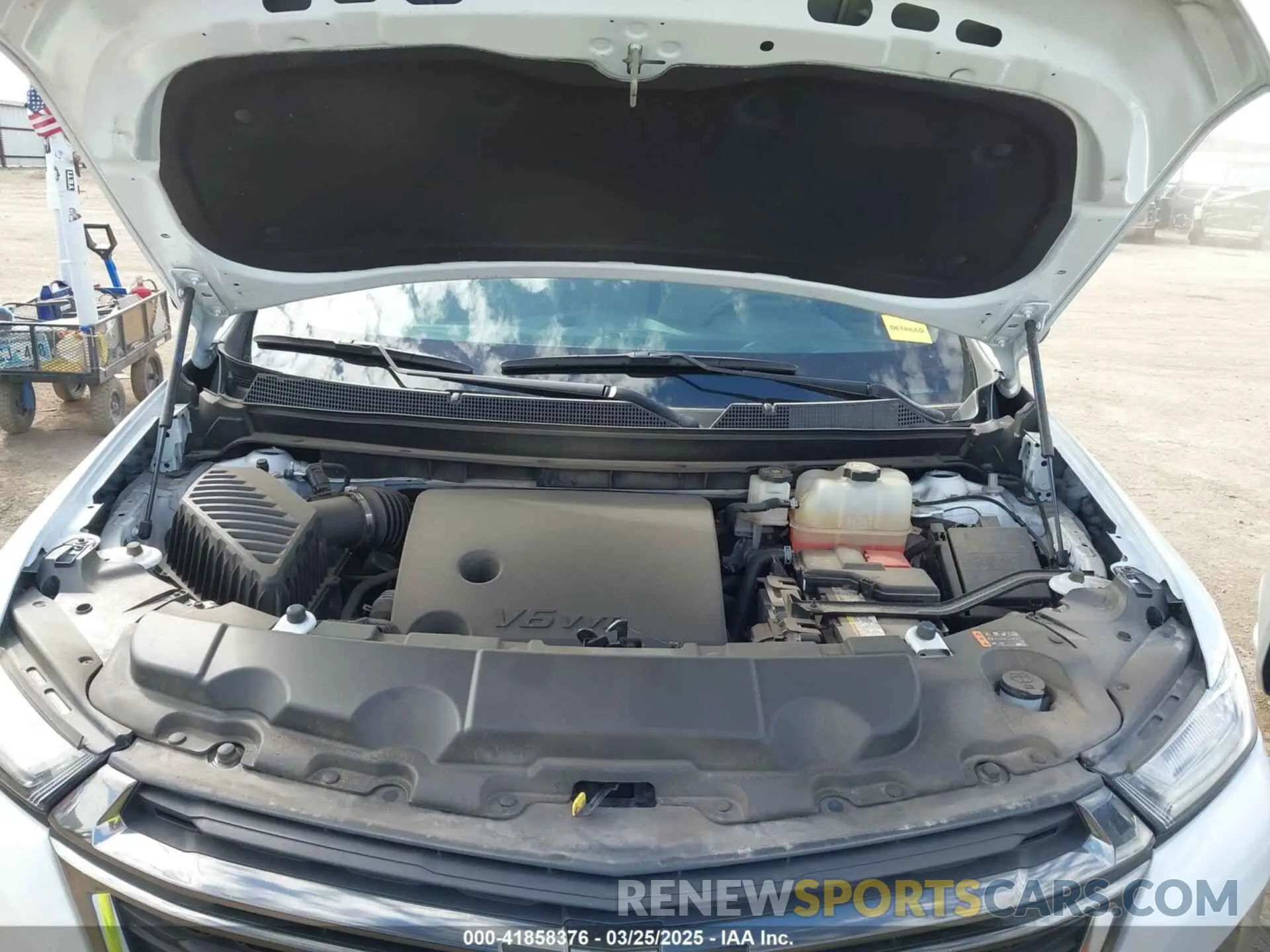 10 fotografías del automóvil dañado 1GNERFKW0PJ311620 CHEVROLET TRAVERSE 2023