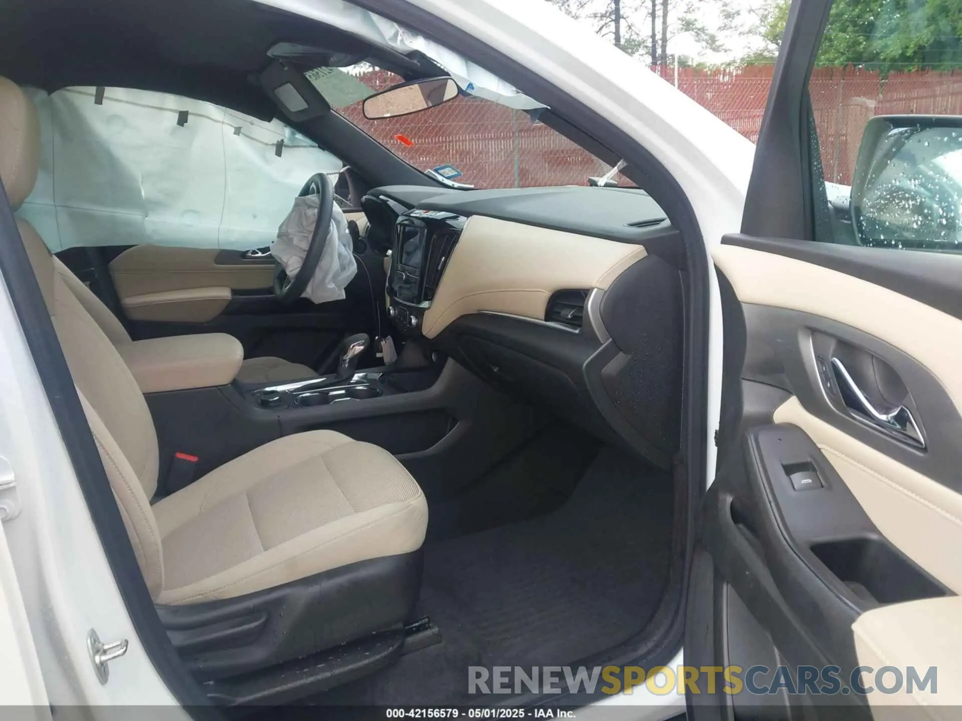 5 fotografías del automóvil dañado 1GNERFKW0PJ328742 CHEVROLET TRAVERSE 2023