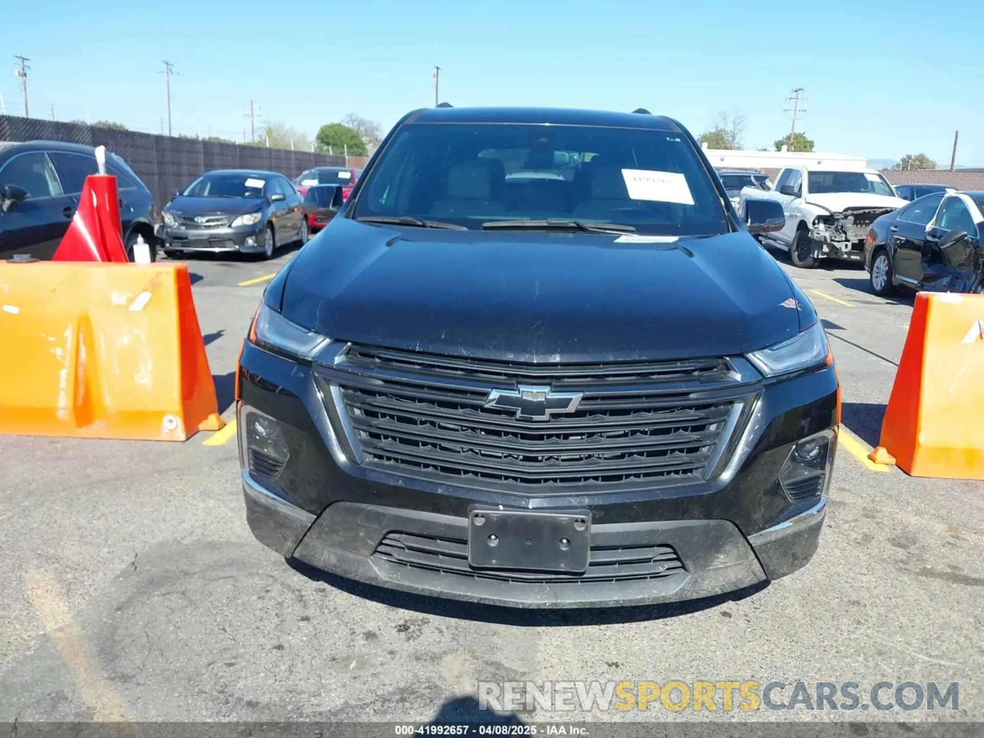12 fotografías del automóvil dañado 1GNERFKW2PJ170985 CHEVROLET TRAVERSE 2023