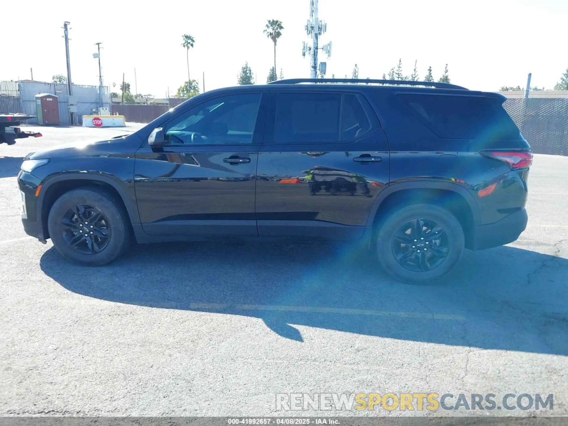 14 fotografías del automóvil dañado 1GNERFKW2PJ170985 CHEVROLET TRAVERSE 2023