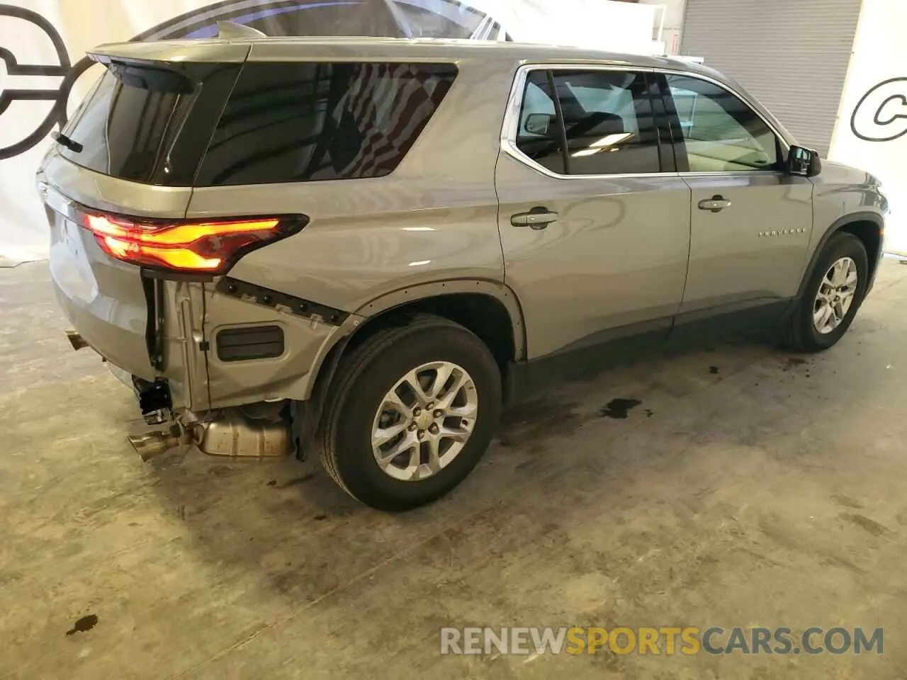 3 fotografías del automóvil dañado 1GNERFKW2PJ235009 CHEVROLET TRAVERSE 2023