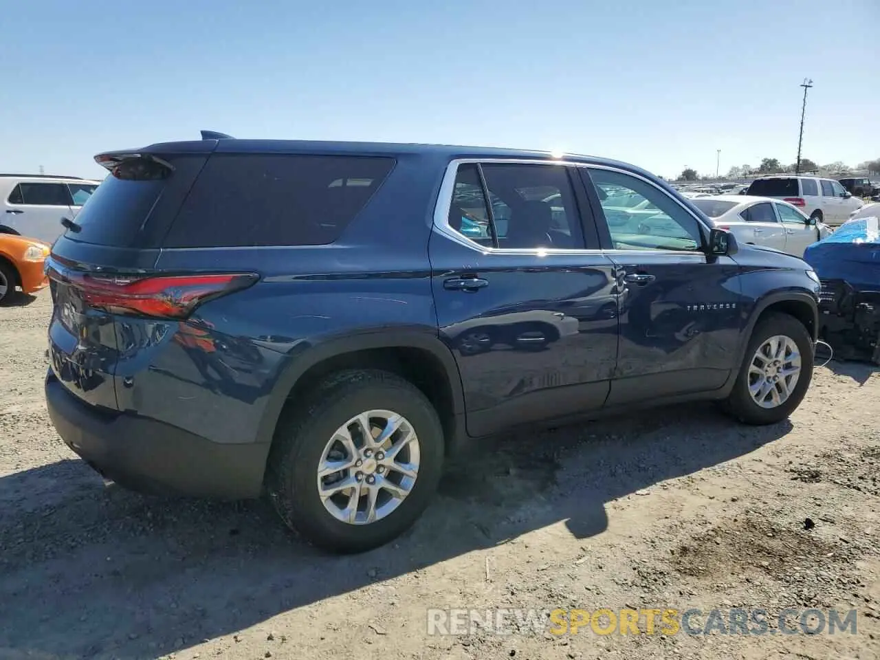 3 fotografías del automóvil dañado 1GNERFKW3PJ118362 CHEVROLET TRAVERSE 2023