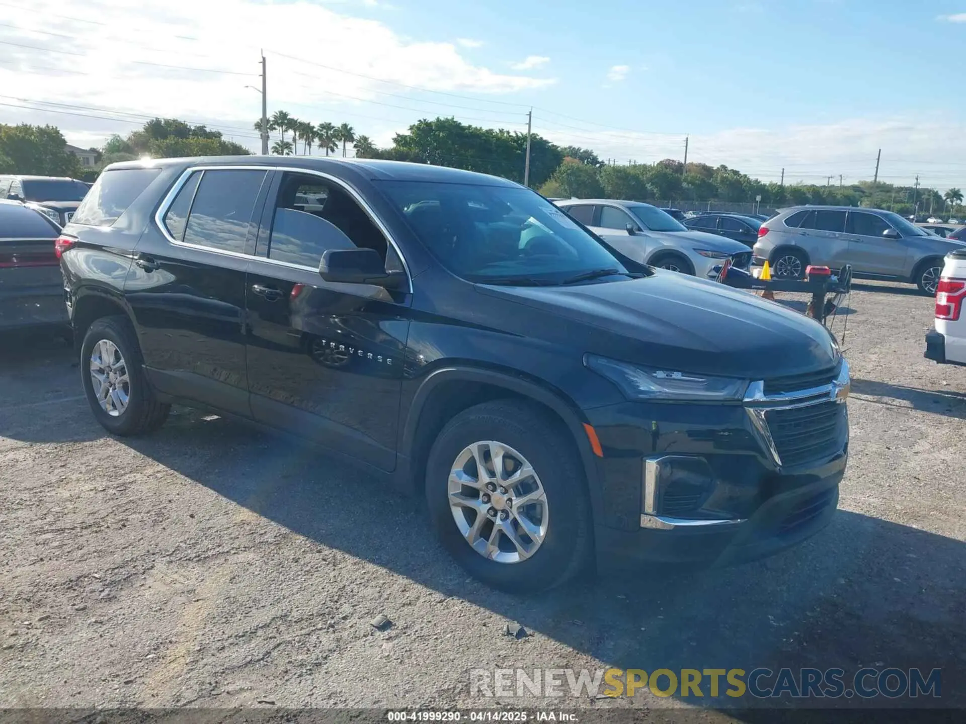 1 fotografías del automóvil dañado 1GNERFKW3PJ167383 CHEVROLET TRAVERSE 2023