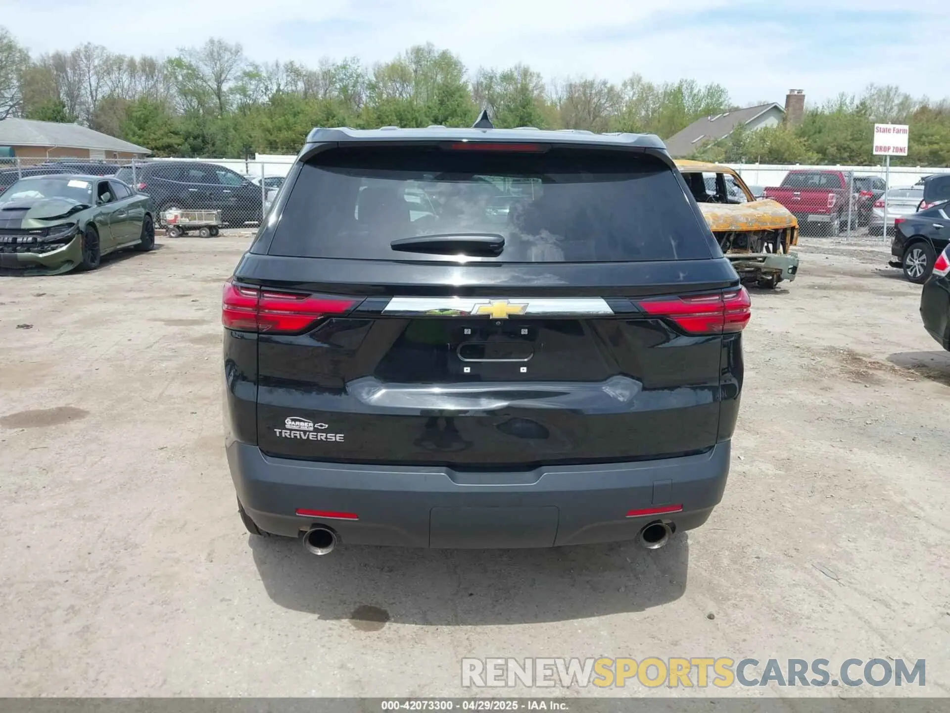 16 fotografías del automóvil dañado 1GNERFKW6PJ103791 CHEVROLET TRAVERSE 2023