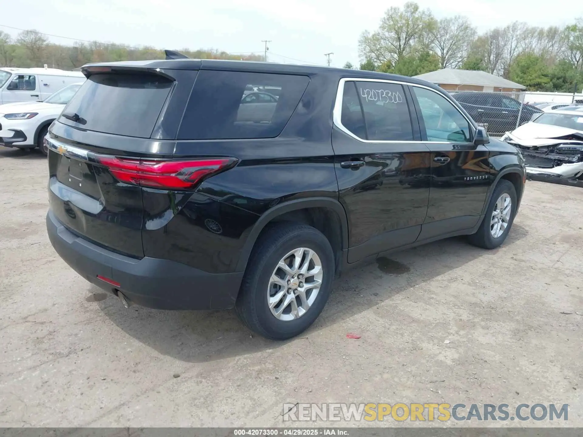 4 fotografías del automóvil dañado 1GNERFKW6PJ103791 CHEVROLET TRAVERSE 2023