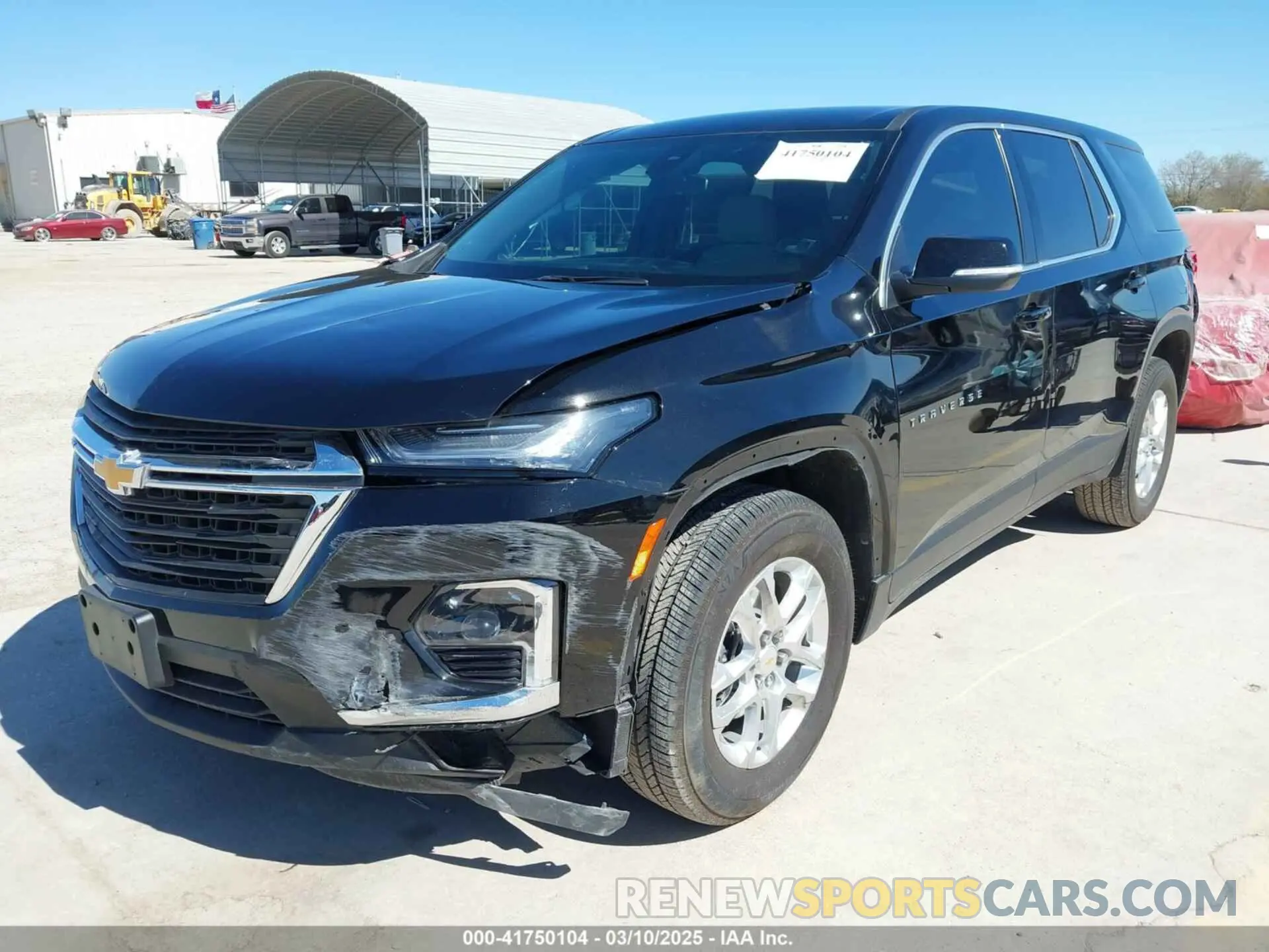 2 fotografías del automóvil dañado 1GNERFKW7PJ337535 CHEVROLET TRAVERSE 2023
