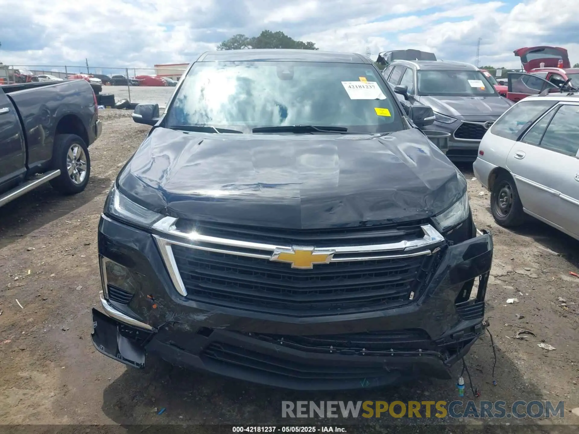 12 fotografías del automóvil dañado 1GNERFKW9PJ319344 CHEVROLET TRAVERSE 2023
