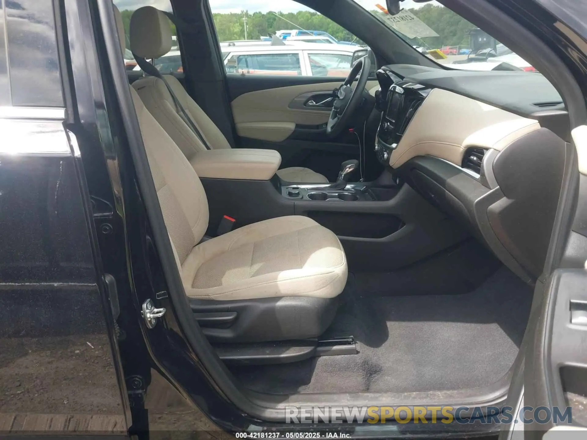 5 fotografías del automóvil dañado 1GNERFKW9PJ319344 CHEVROLET TRAVERSE 2023