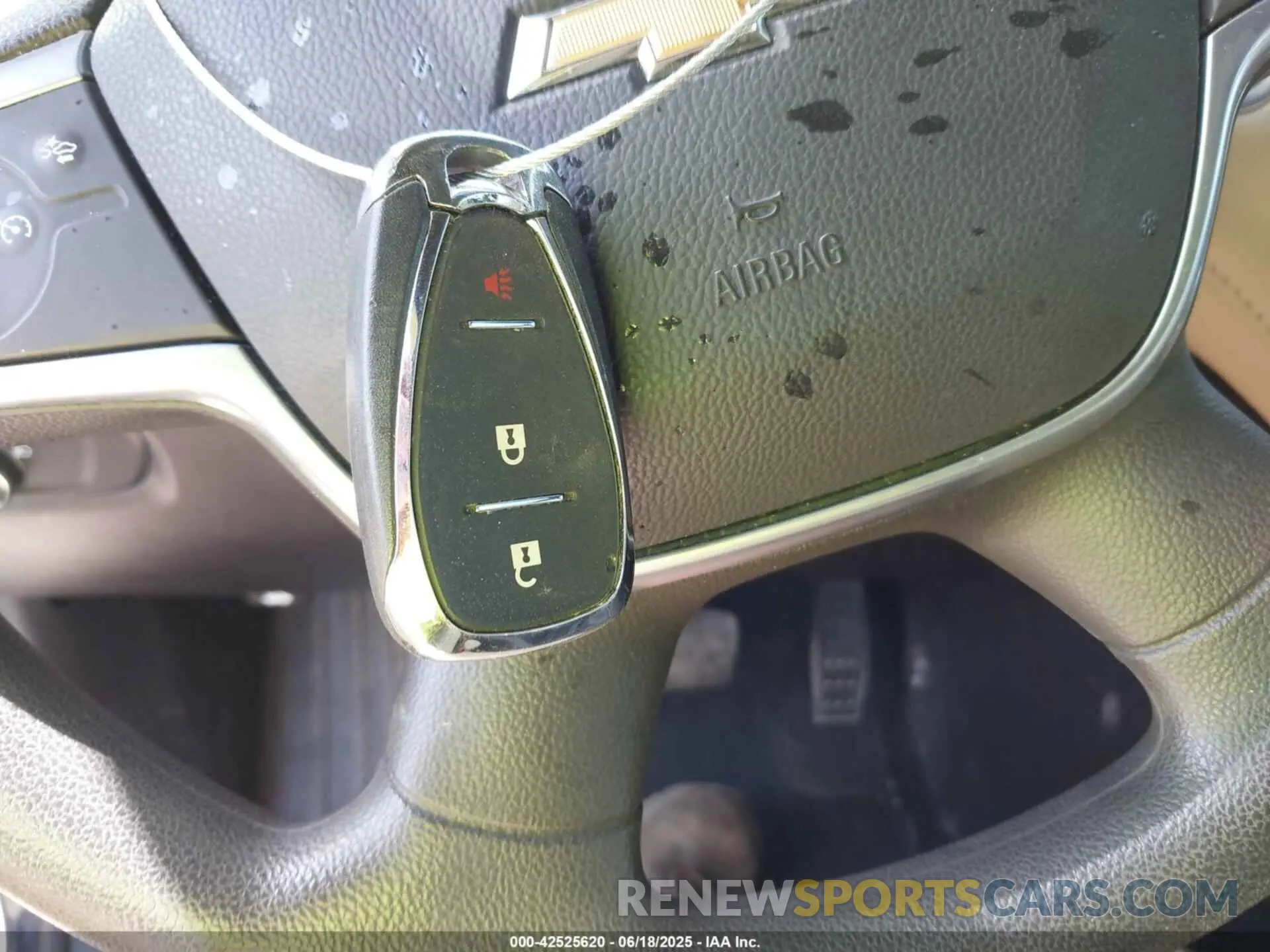11 fotografías del automóvil dañado 1GNERFKWXPJ233296 CHEVROLET TRAVERSE 2023