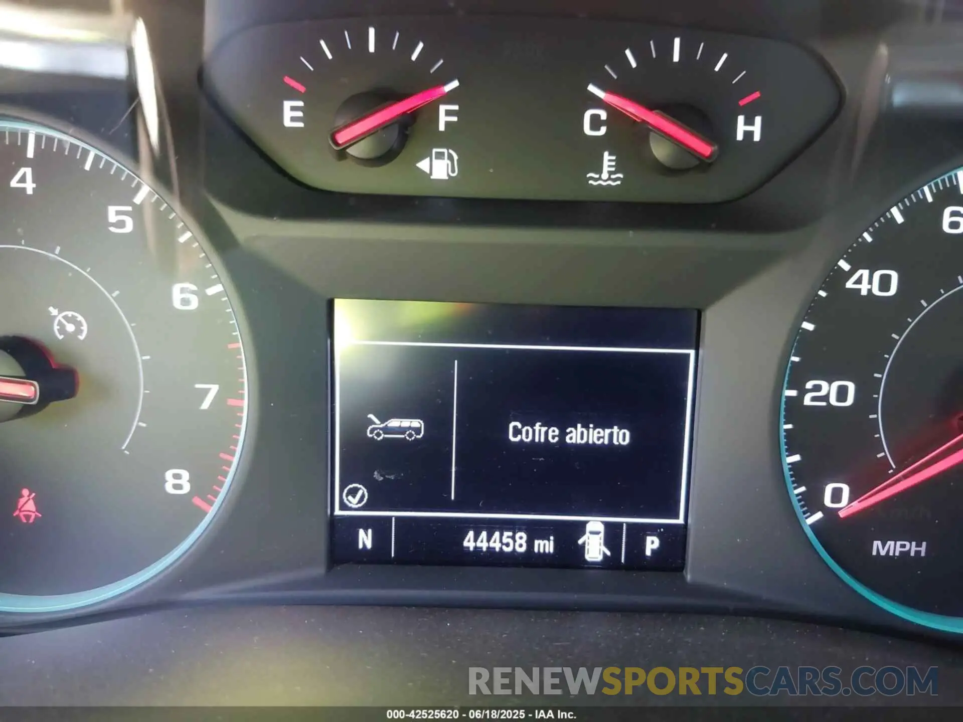 15 fotografías del automóvil dañado 1GNERFKWXPJ233296 CHEVROLET TRAVERSE 2023