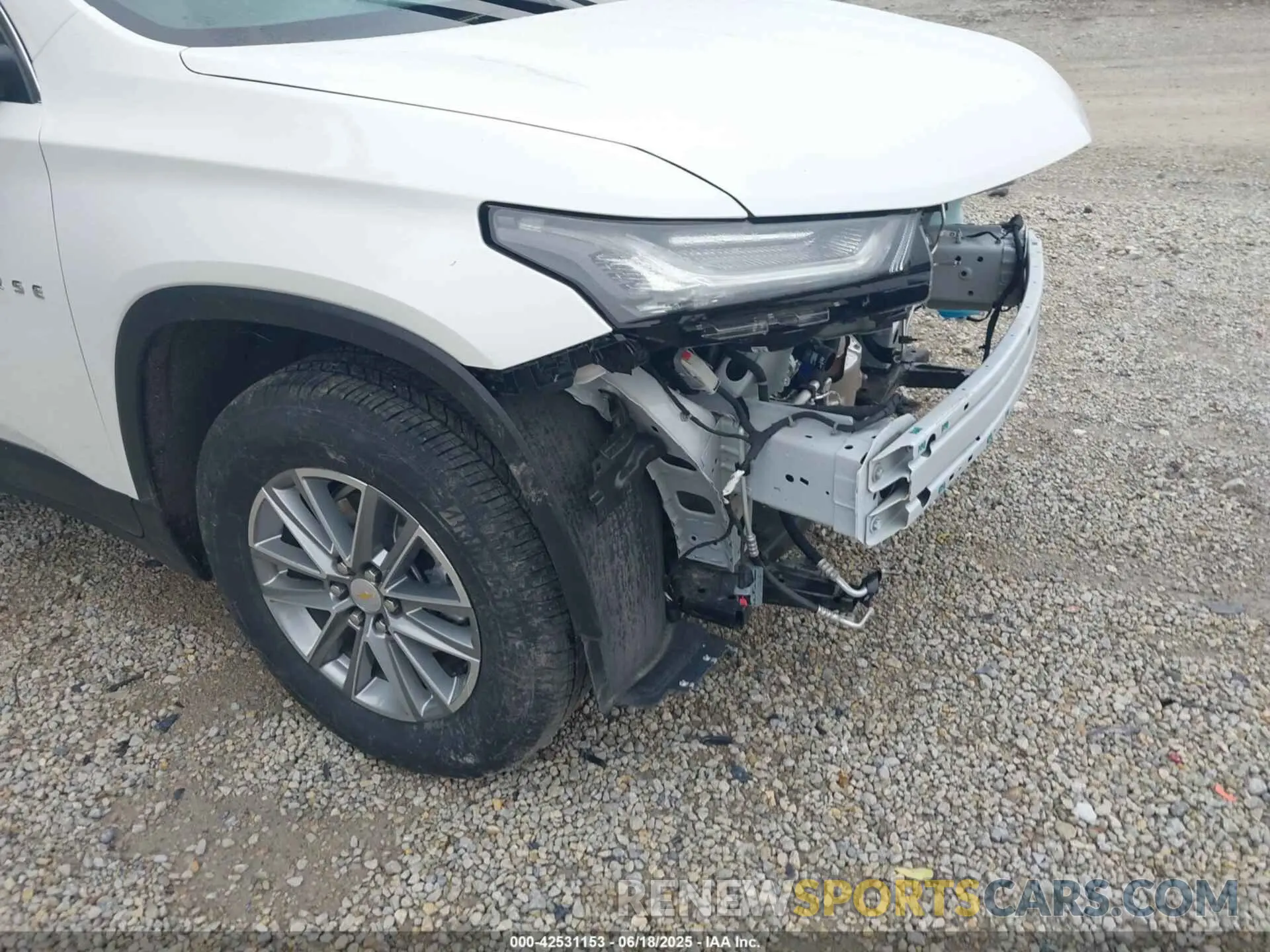 19 fotografías del automóvil dañado 1GNERGKW0PJ175592 CHEVROLET TRAVERSE 2023