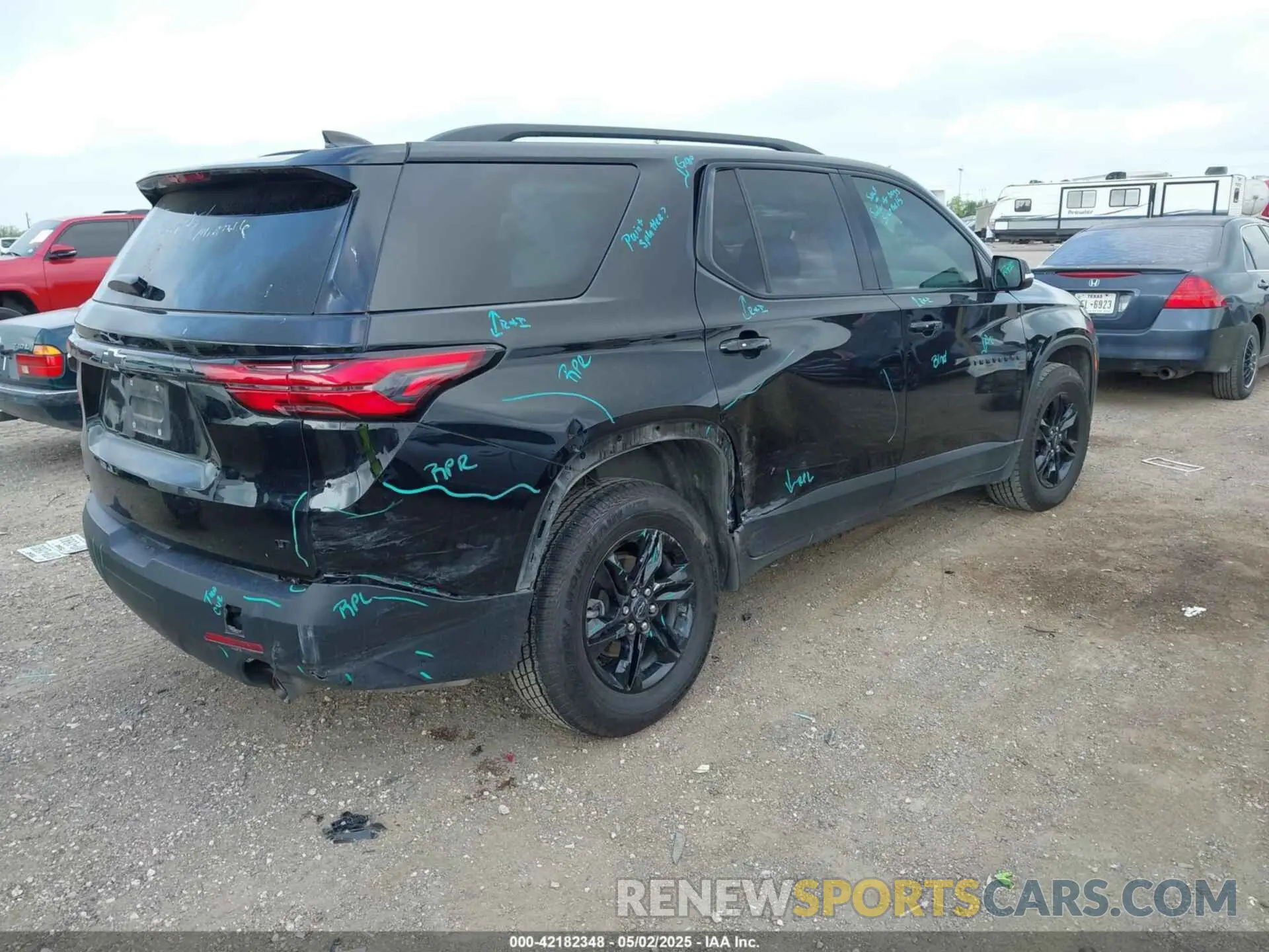 4 fotografías del automóvil dañado 1GNERGKW2PJ212562 CHEVROLET TRAVERSE 2023