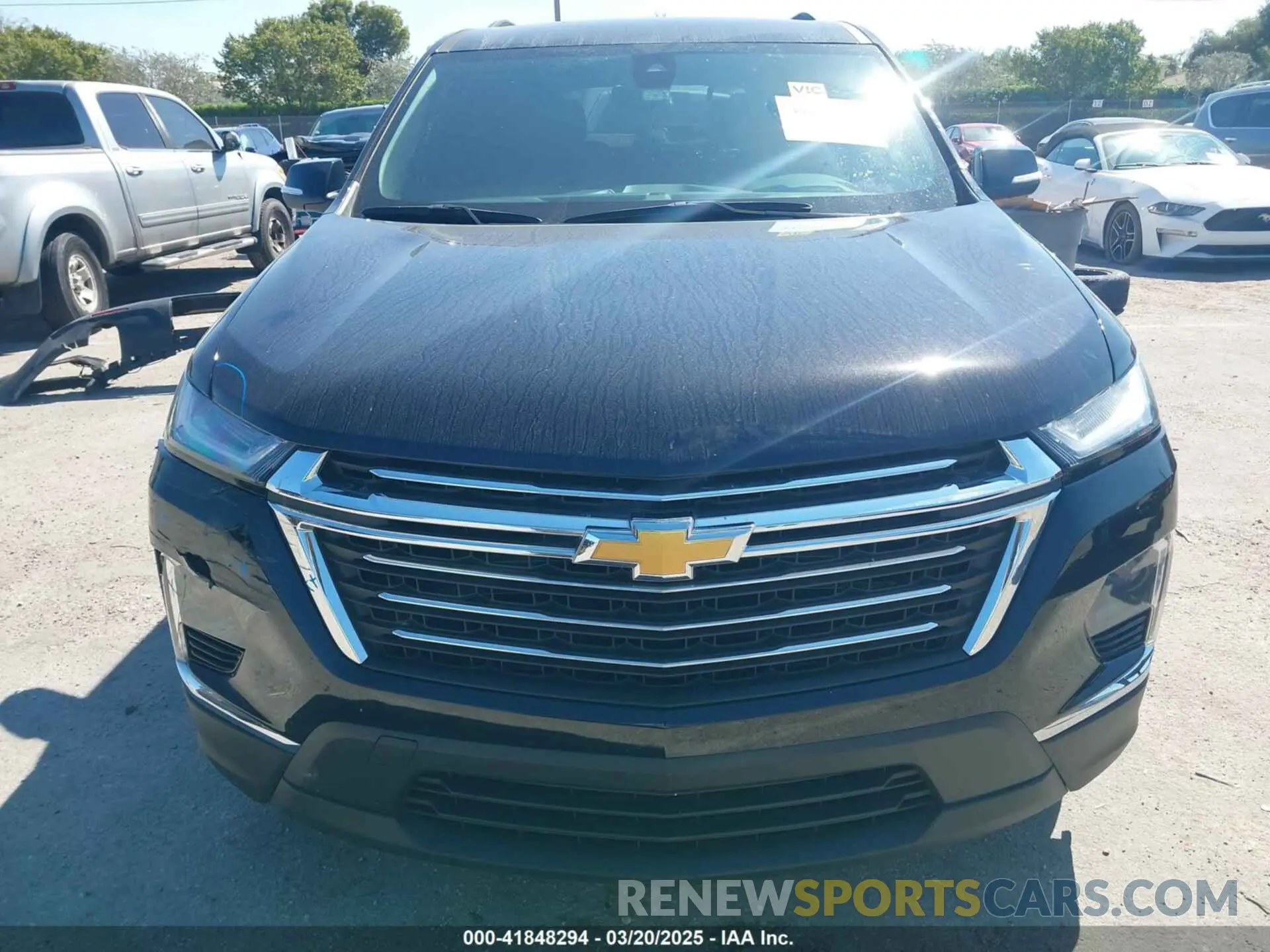 13 fotografías del automóvil dañado 1GNERGKW2PJ289979 CHEVROLET TRAVERSE 2023