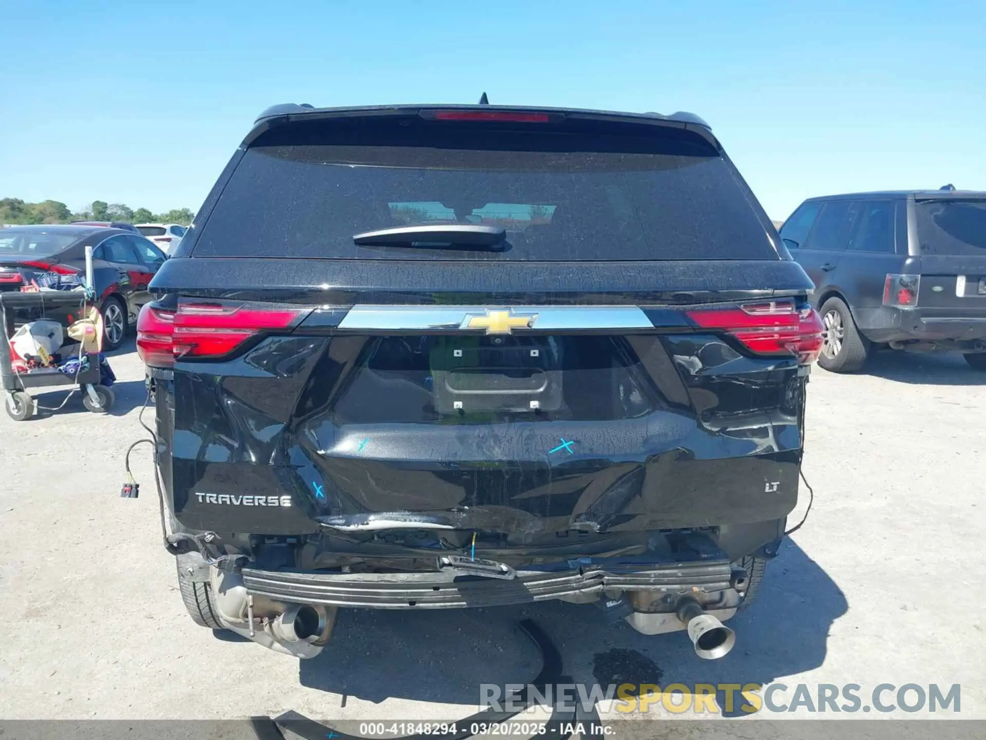 17 fotografías del automóvil dañado 1GNERGKW2PJ289979 CHEVROLET TRAVERSE 2023