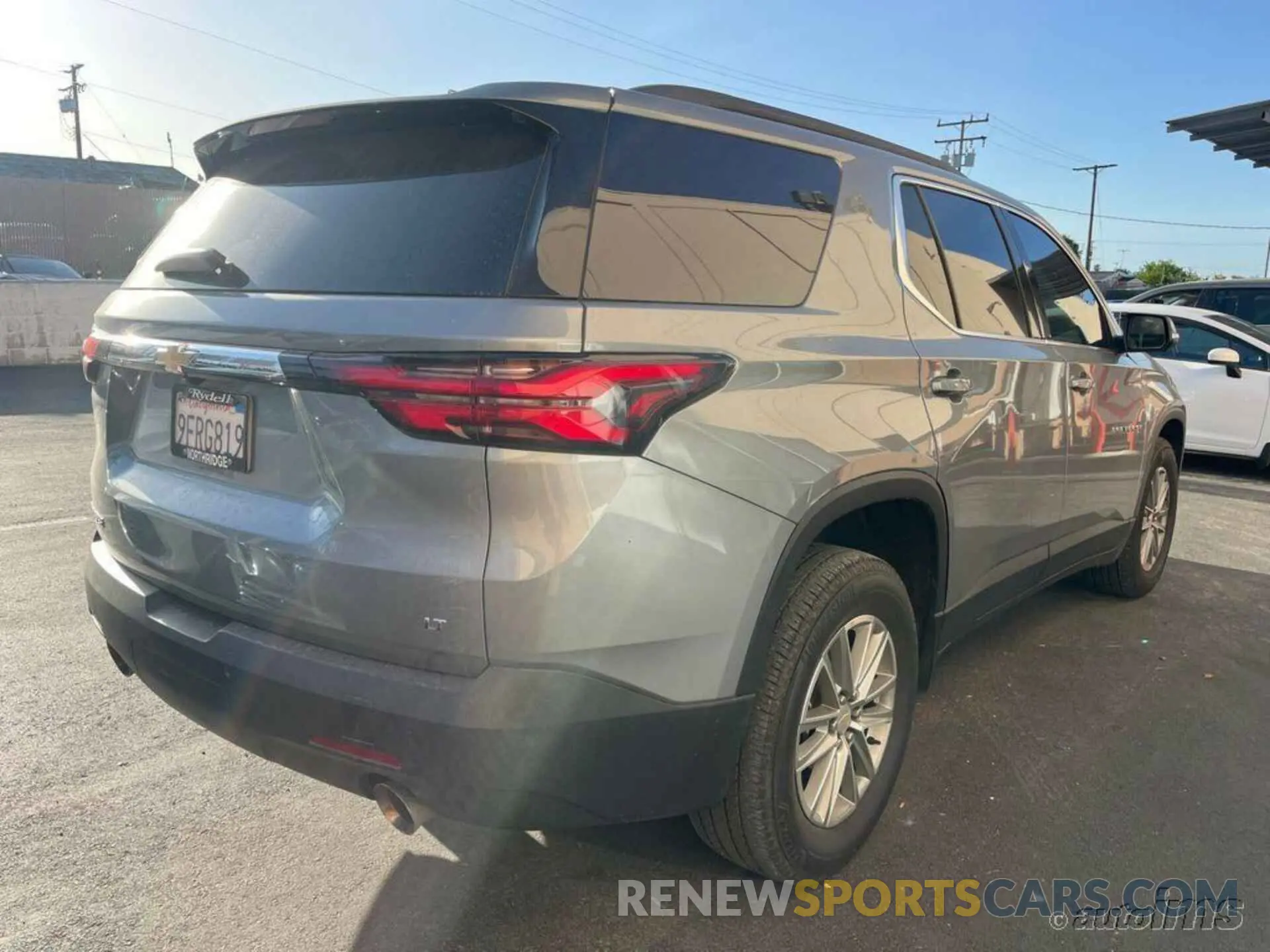 5 fotografías del automóvil dañado 1GNERGKW3PJ210562 CHEVROLET TRAVERSE 2023