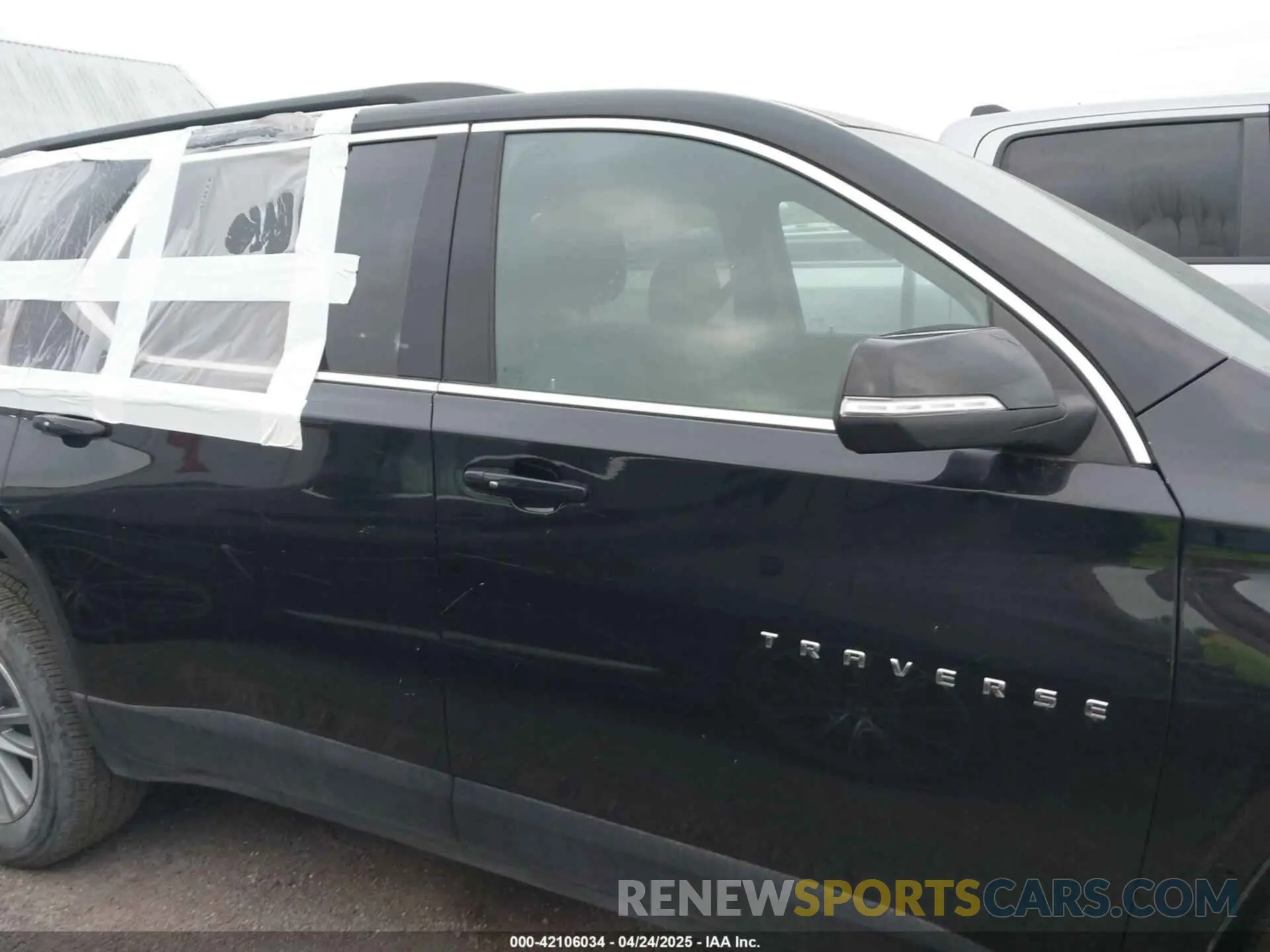 12 fotografías del automóvil dañado 1GNERGKW3PJ276061 CHEVROLET TRAVERSE 2023