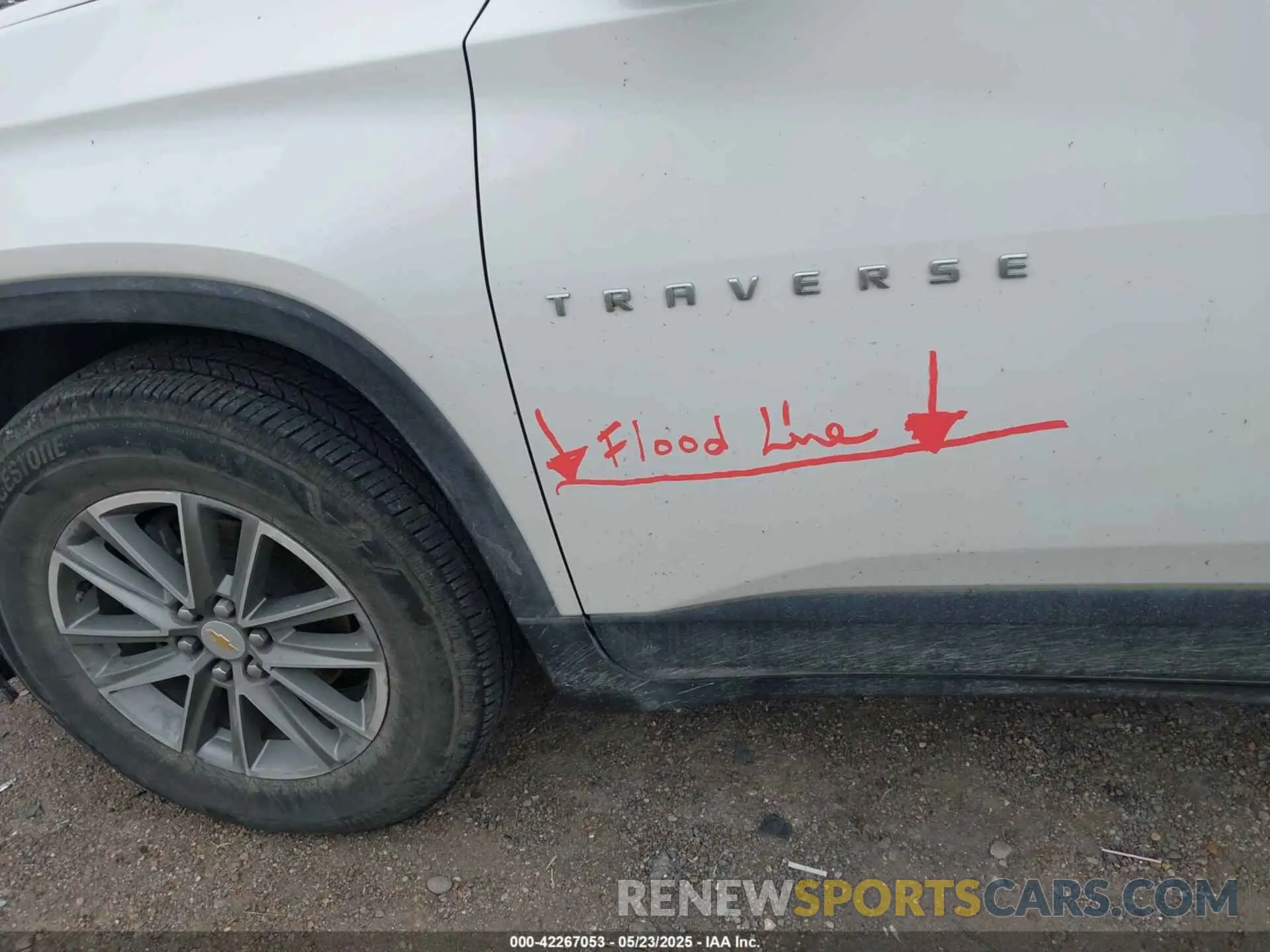 15 fotografías del automóvil dañado 1GNERGKW3PJ307535 CHEVROLET TRAVERSE 2023