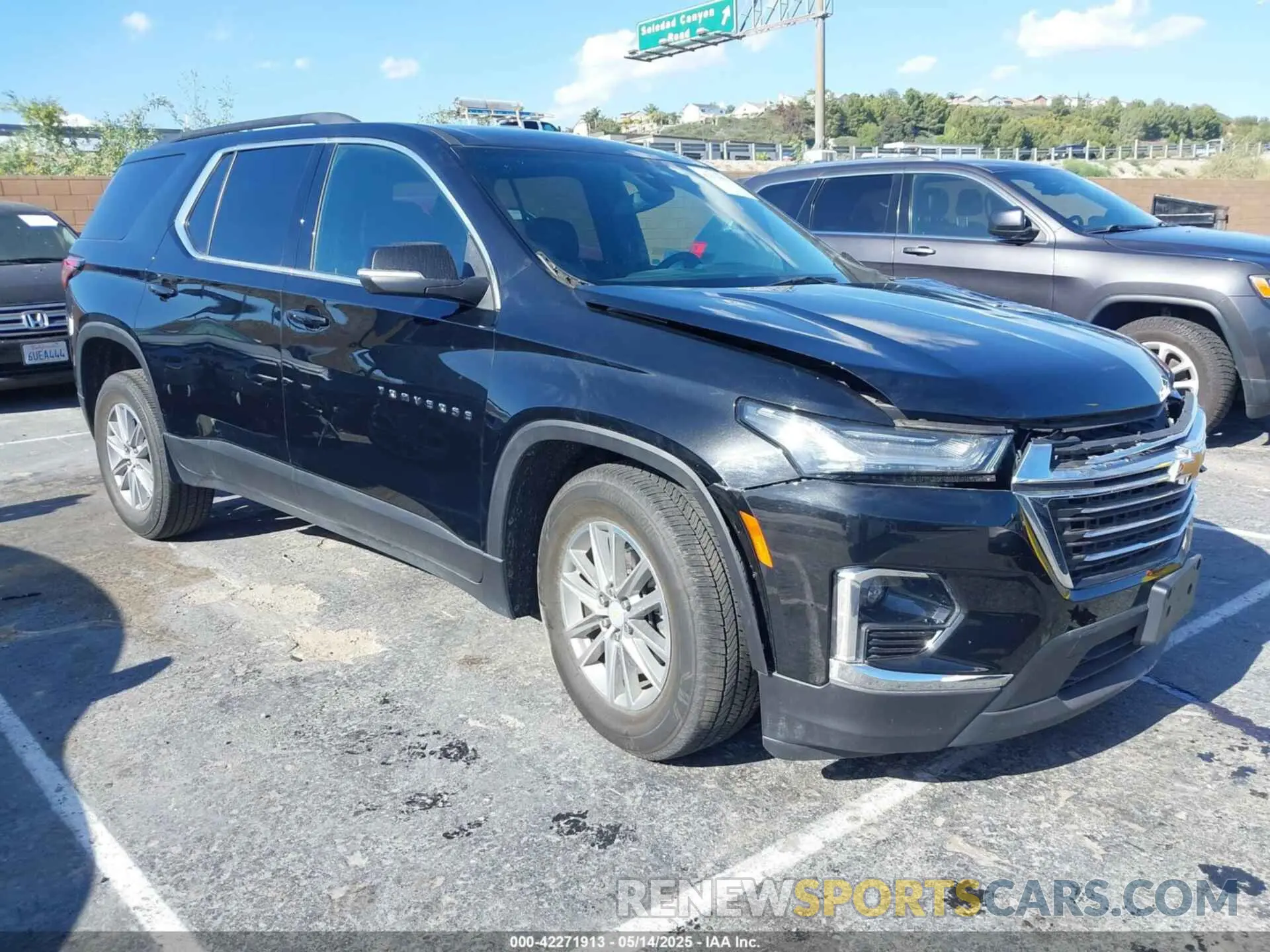 1 fotografías del automóvil dañado 1GNERGKW4PJ317961 CHEVROLET TRAVERSE 2023