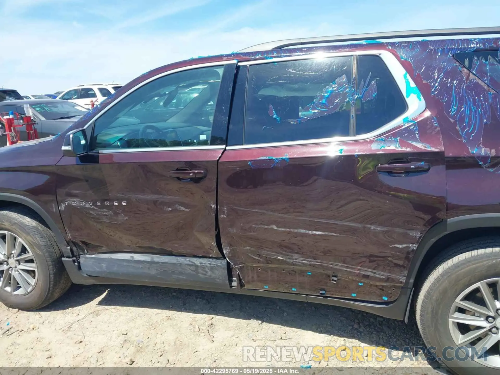 14 fotografías del automóvil dañado 1GNERGKW5PJ146637 CHEVROLET TRAVERSE 2023