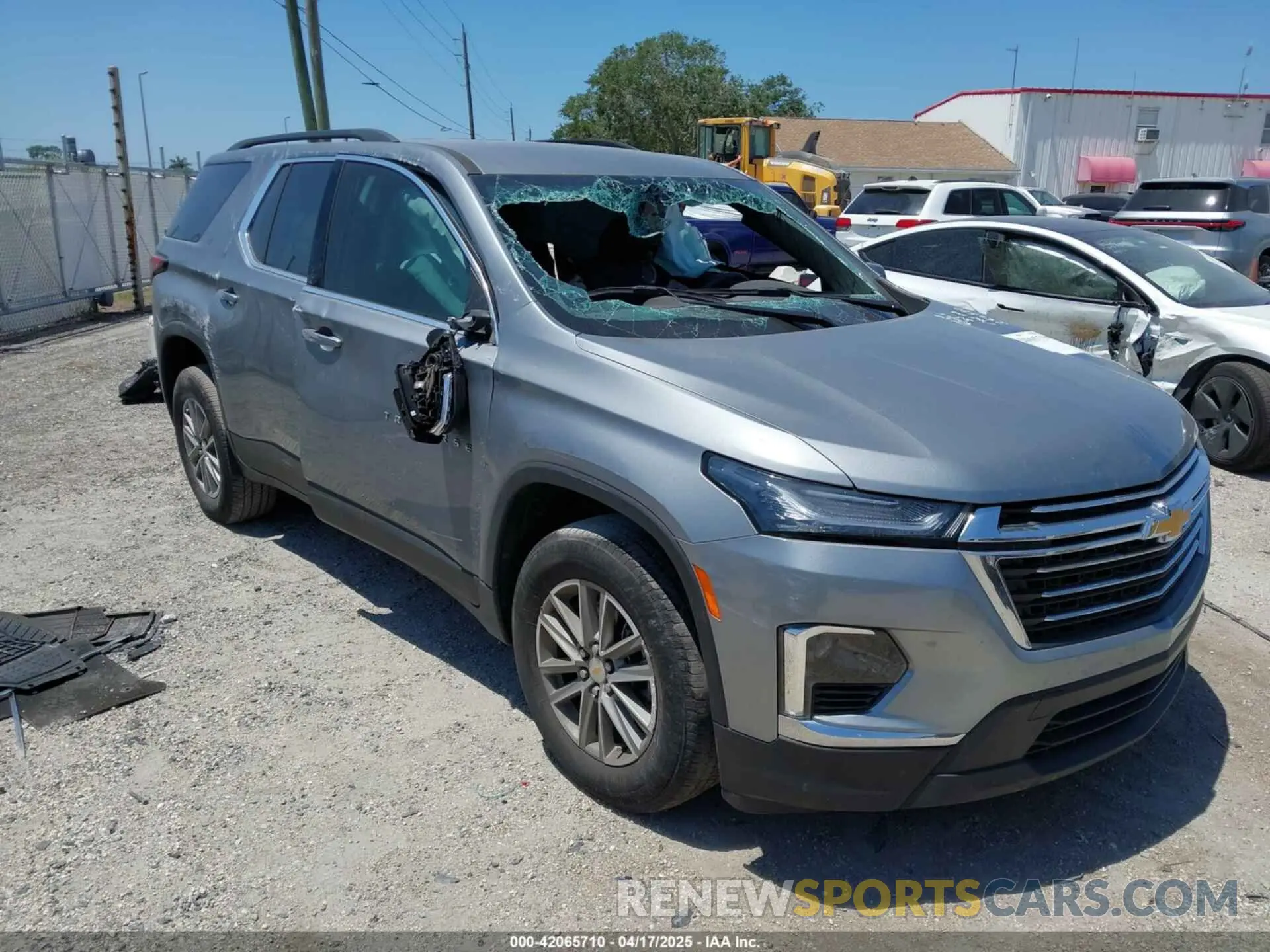 1 fotografías del automóvil dañado 1GNERGKW5PJ248875 CHEVROLET TRAVERSE 2023