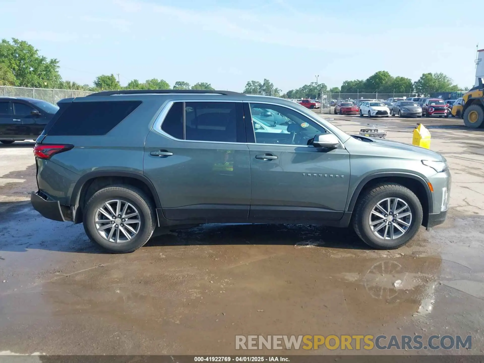 14 fotografías del automóvil dañado 1GNERGKW6PJ110388 CHEVROLET TRAVERSE 2023