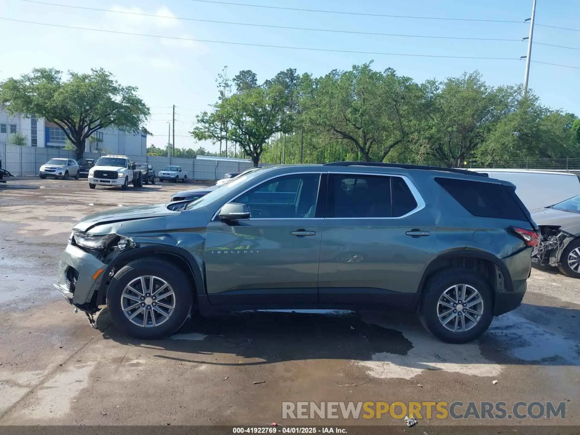 15 fotografías del automóvil dañado 1GNERGKW6PJ110388 CHEVROLET TRAVERSE 2023