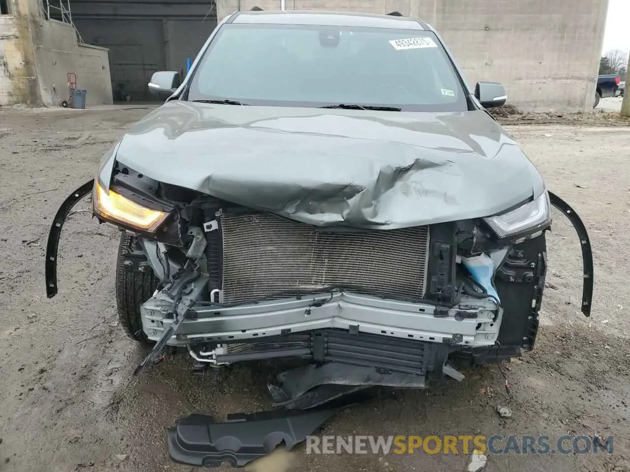 5 fotografías del automóvil dañado 1GNERGKW6PJ222236 CHEVROLET TRAVERSE 2023