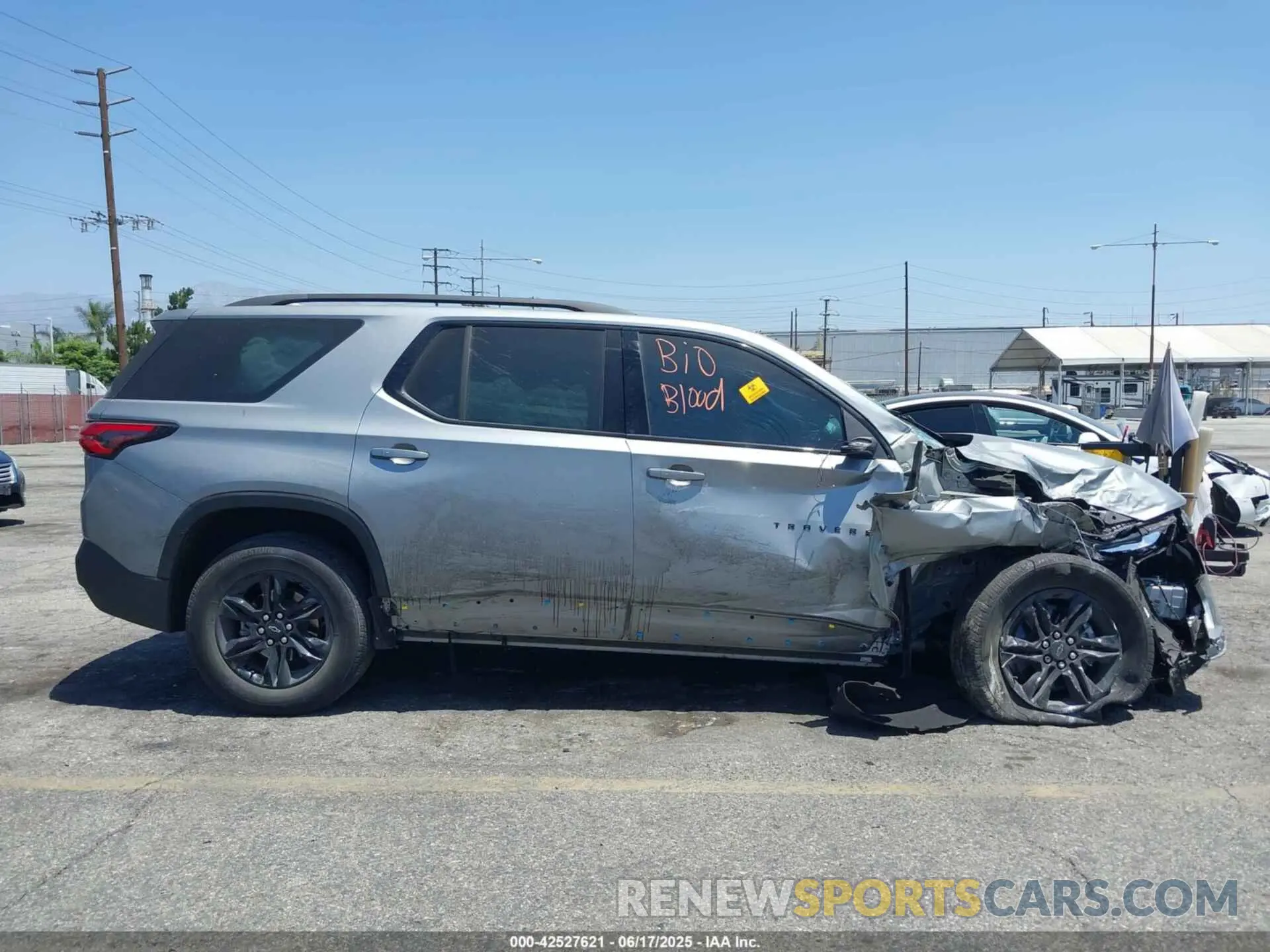 14 fotografías del automóvil dañado 1GNERGKW8PJ166414 CHEVROLET TRAVERSE 2023