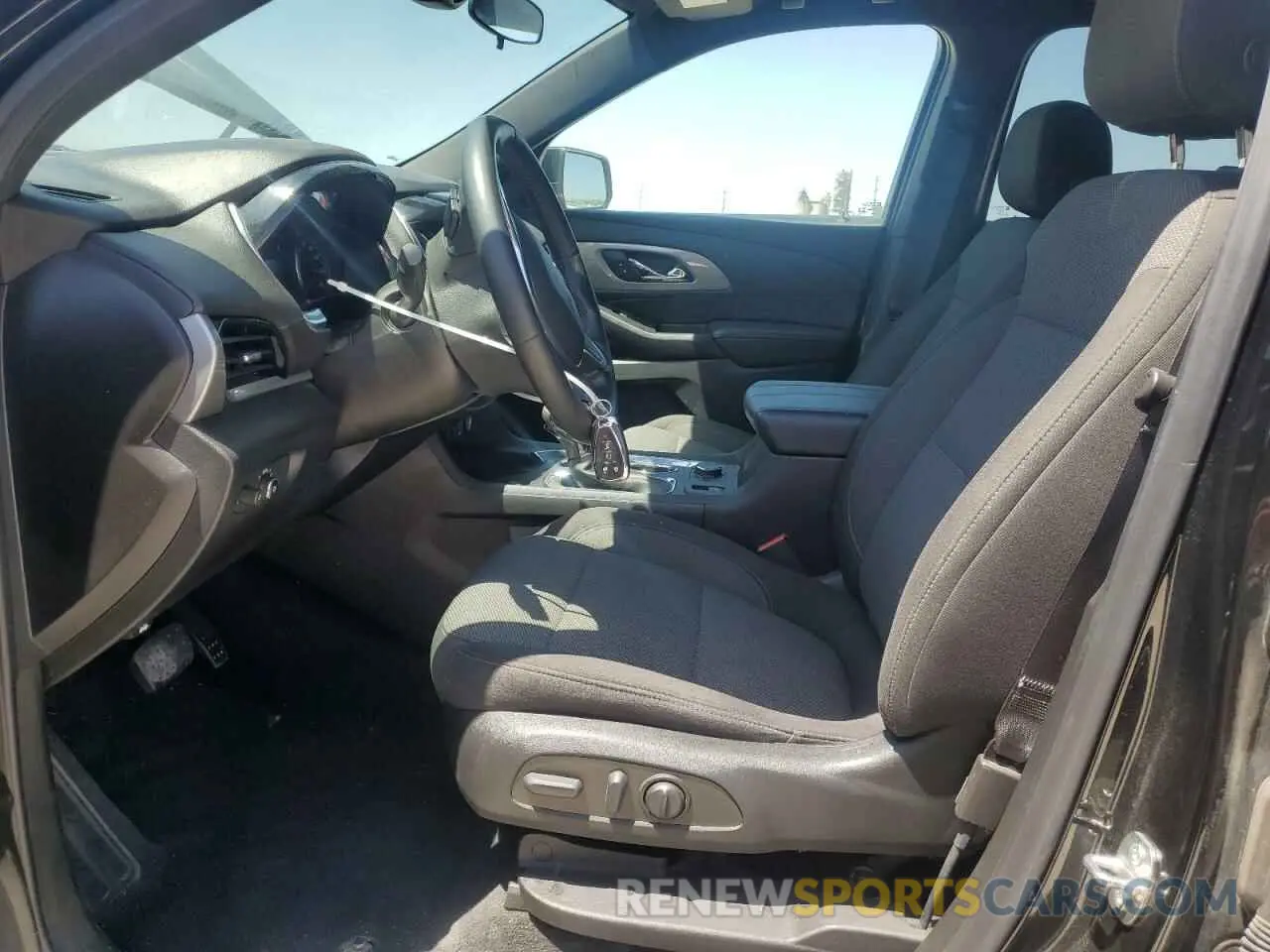 7 fotografías del automóvil dañado 1GNERGKW8PJ172729 CHEVROLET TRAVERSE 2023