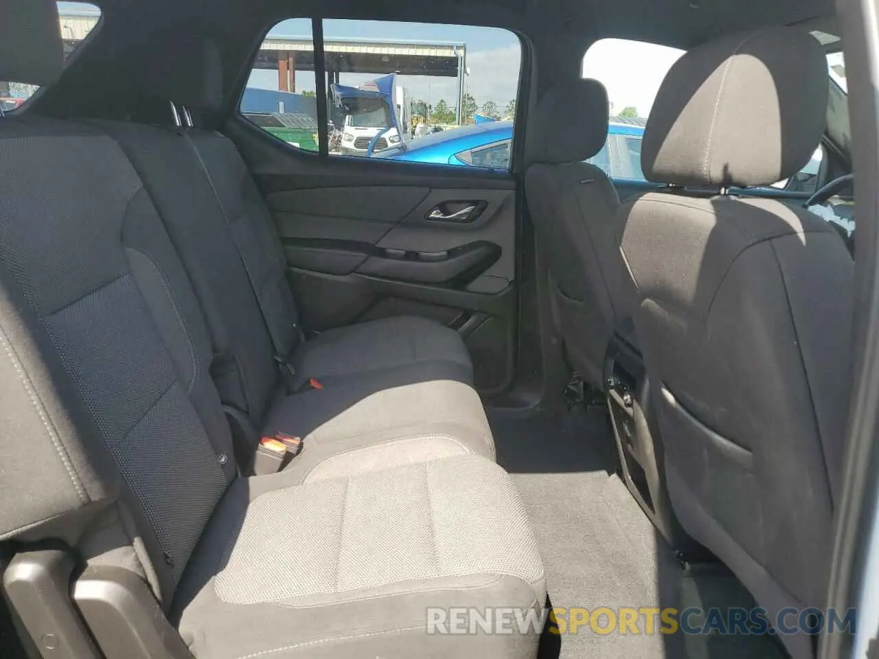 11 fotografías del automóvil dañado 1GNERGKWXPJ147718 CHEVROLET TRAVERSE 2023