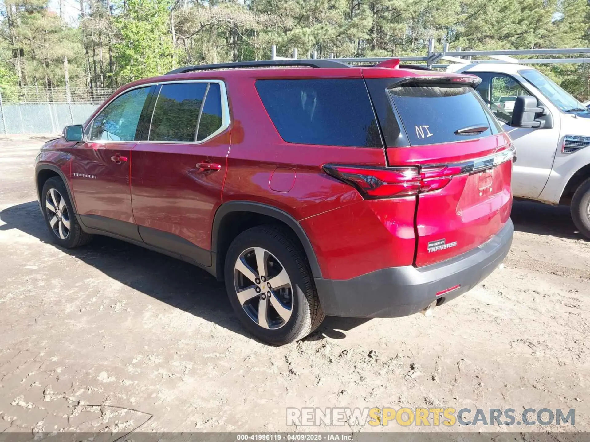 3 fotografías del automóvil dañado 1GNERHKW4PJ232429 CHEVROLET TRAVERSE 2023