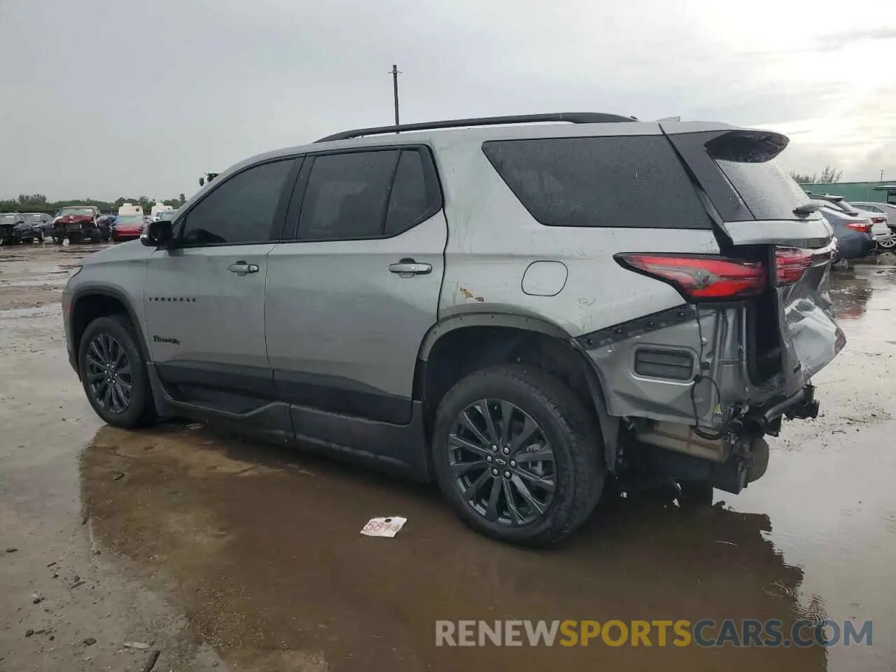 2 fotografías del automóvil dañado 1GNERJKW1PJ145143 CHEVROLET TRAVERSE 2023