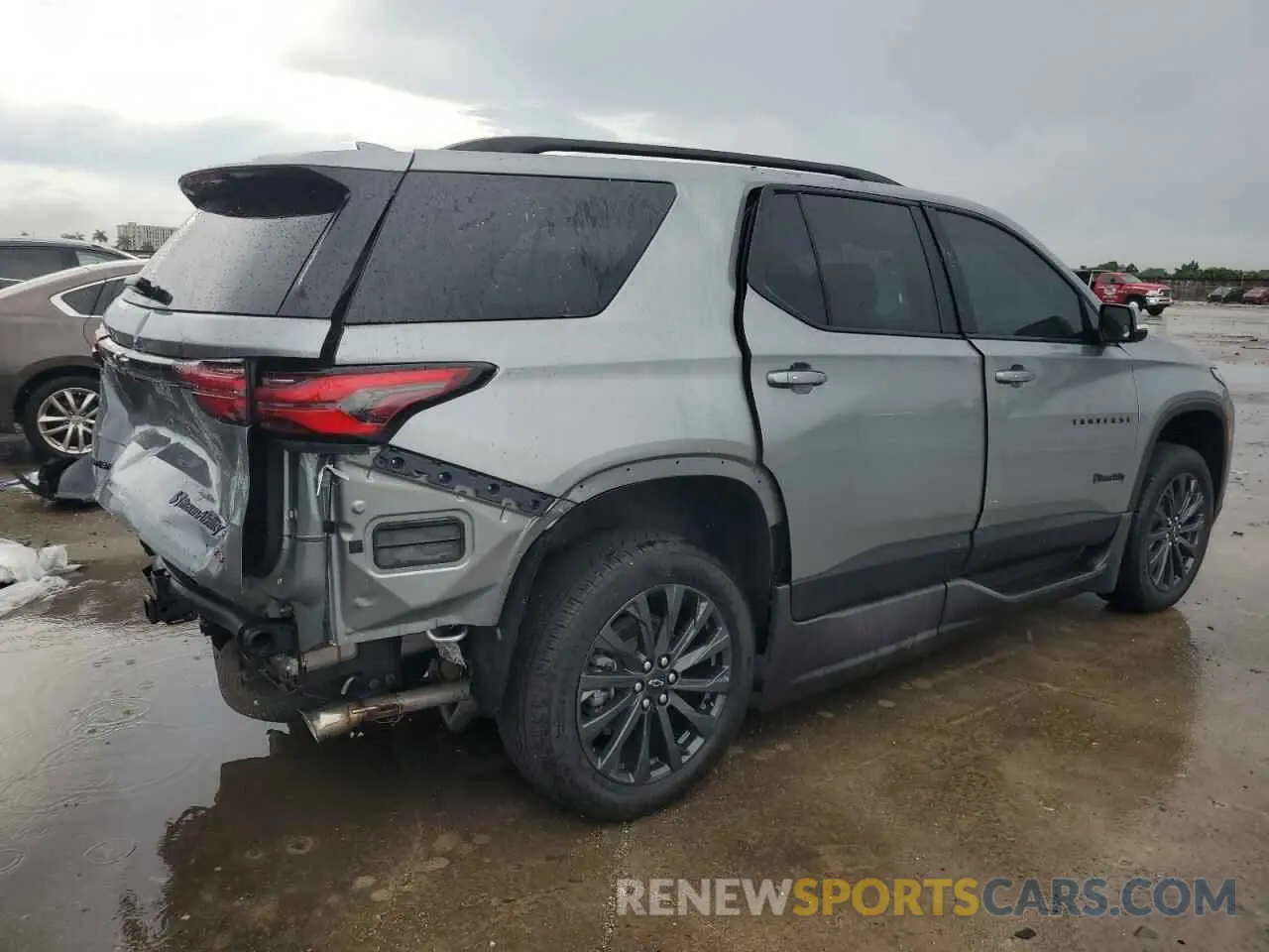 3 fotografías del automóvil dañado 1GNERJKW1PJ145143 CHEVROLET TRAVERSE 2023