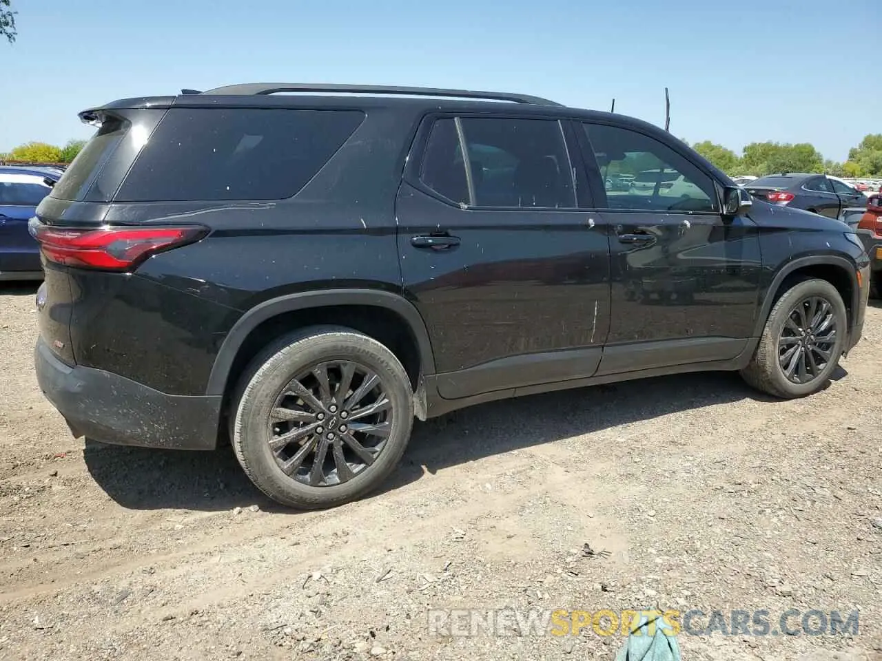 3 fotografías del automóvil dañado 1GNERJKWXPJ131449 CHEVROLET TRAVERSE 2023