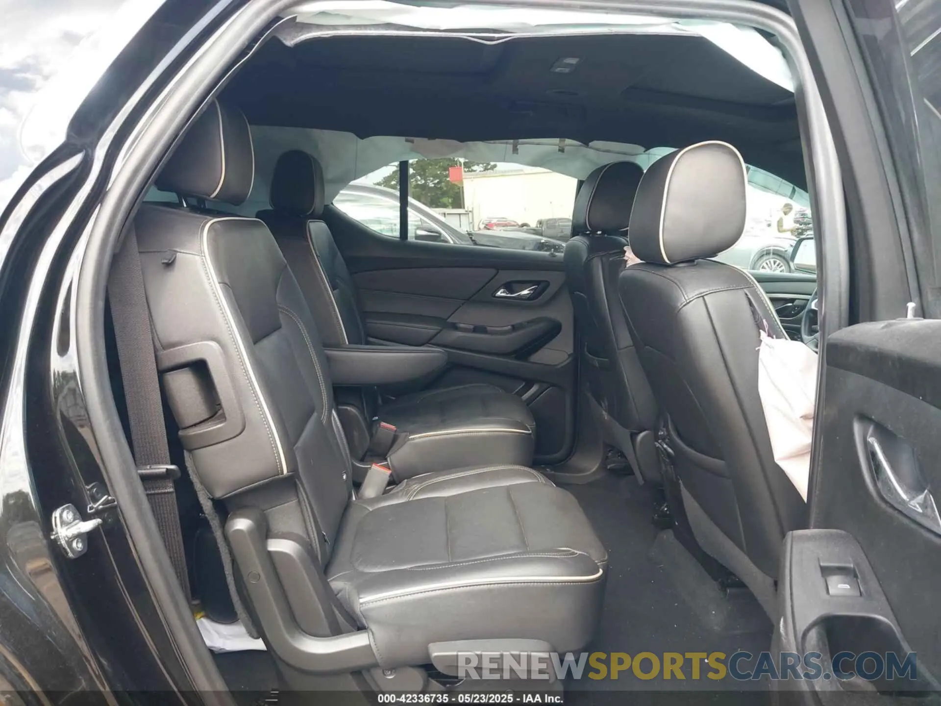 8 fotografías del automóvil dañado 1GNERKKW0PJ102130 CHEVROLET TRAVERSE 2023